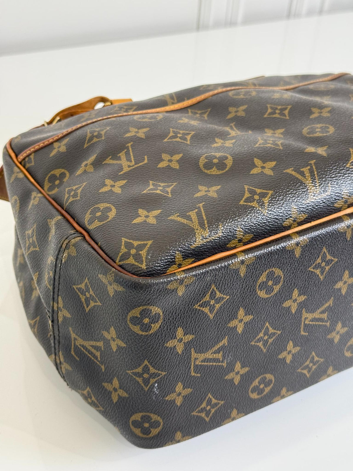 Louis Vuitton Deauville Monogram Canvas
