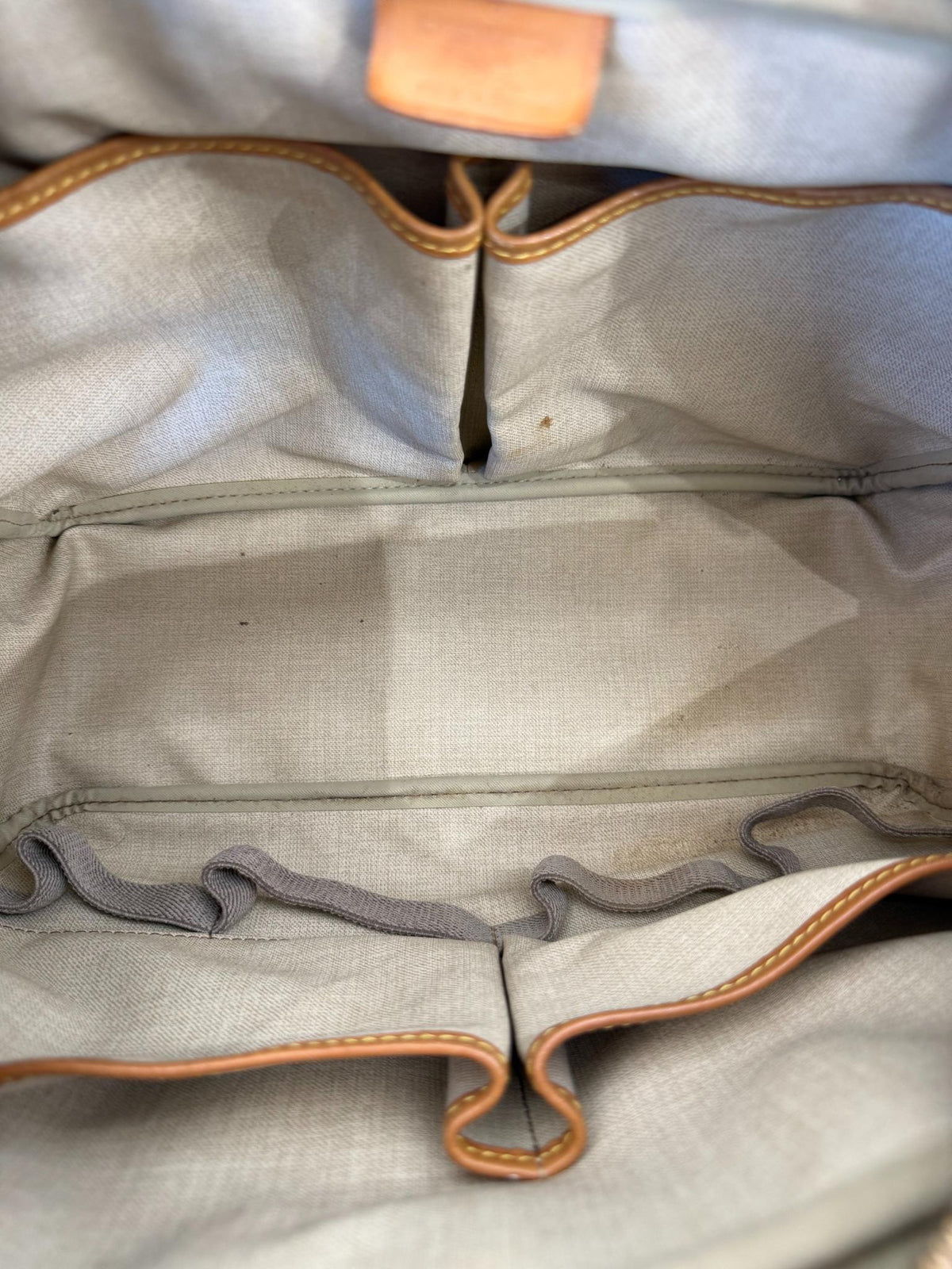 Louis Vuitton Deauville Monogram Canvas