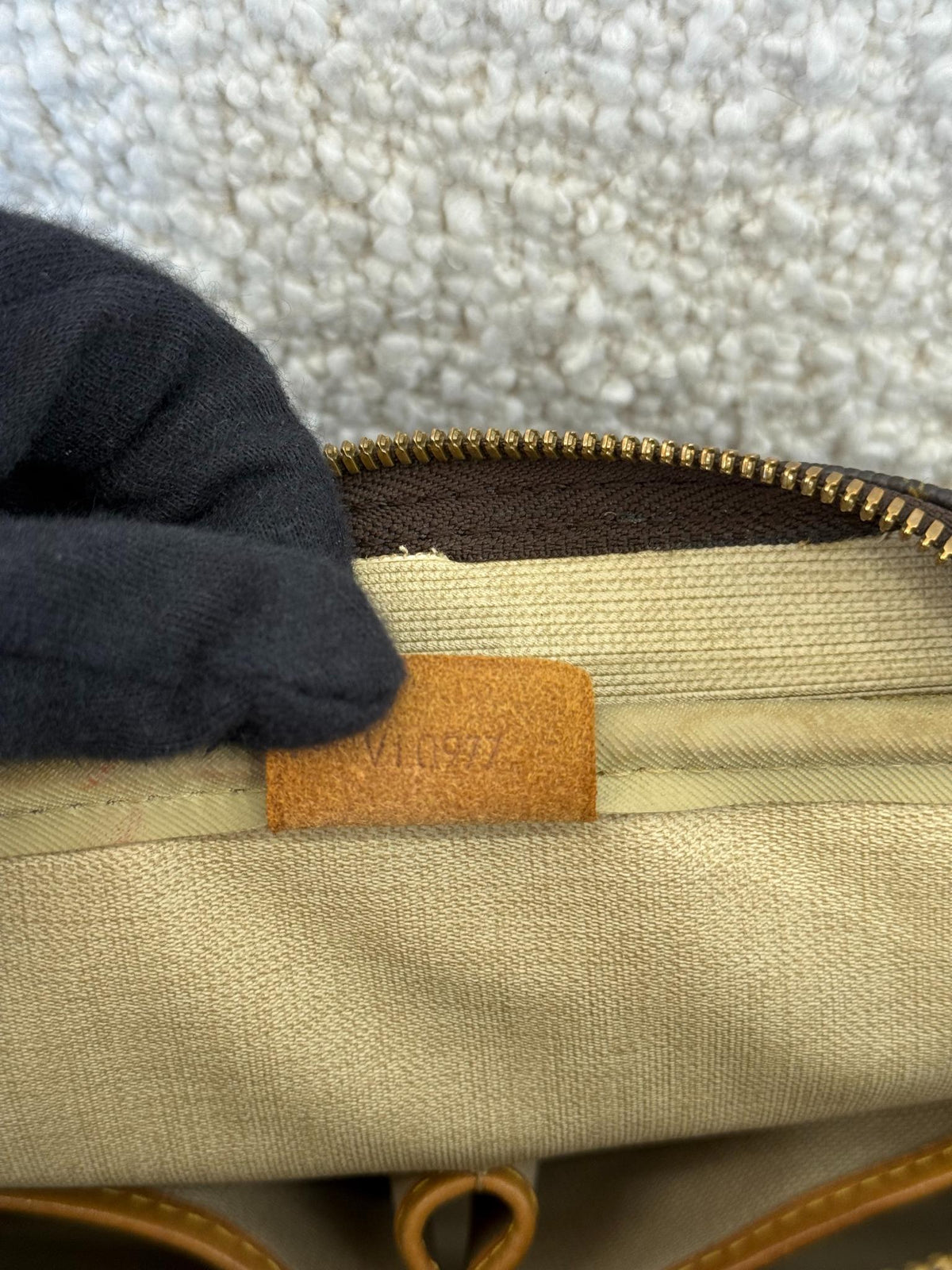 Louis Vuitton Deauville Monogram Canvas