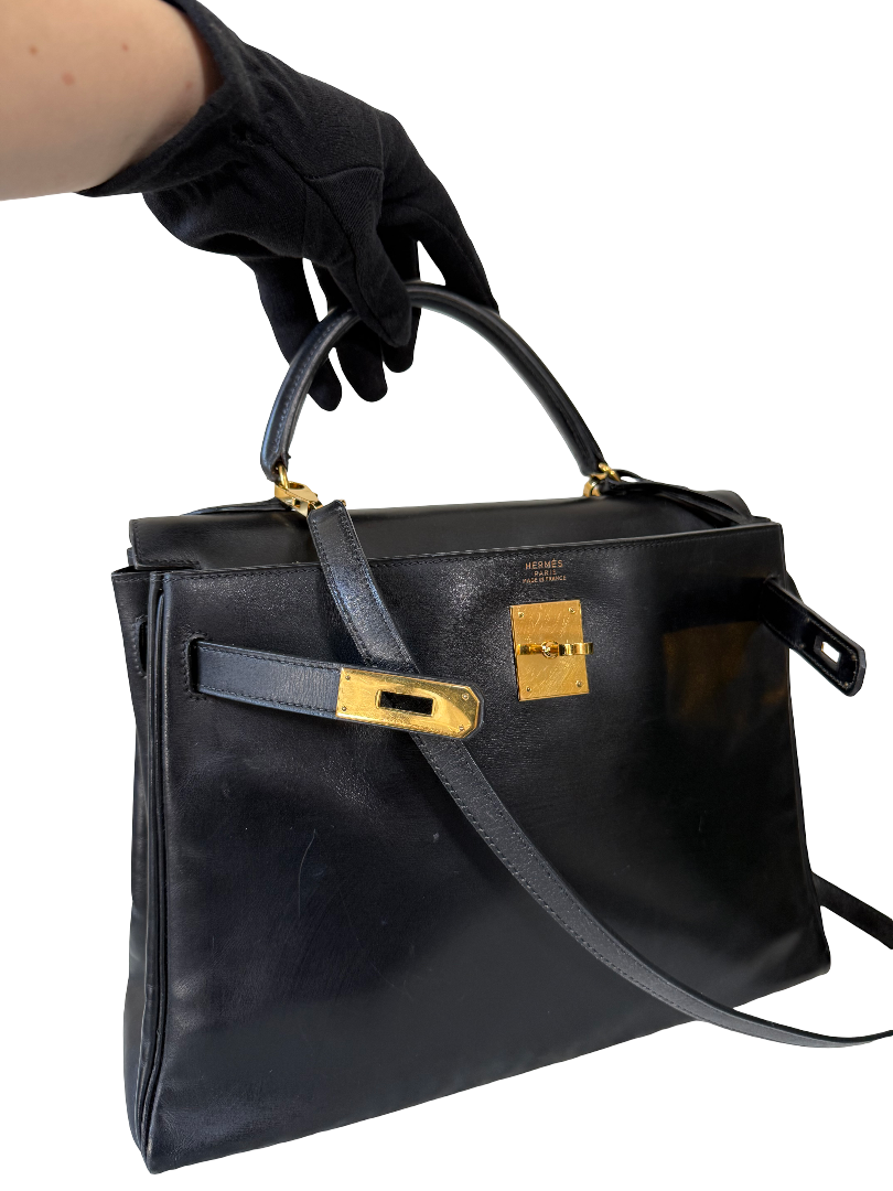 Hermès Kelly Retourne 32 Vintage Black Box Gold Hardware