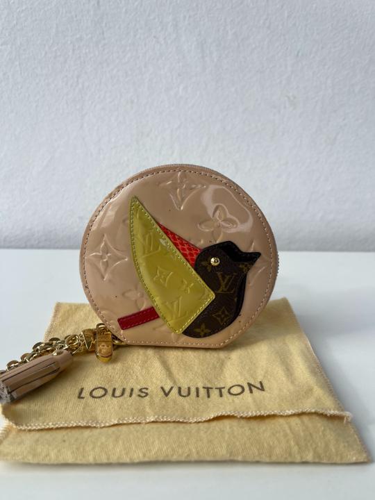 Louis Vuitton Limited Edition Vernis Chapeau Coin Purse Rose Florentin