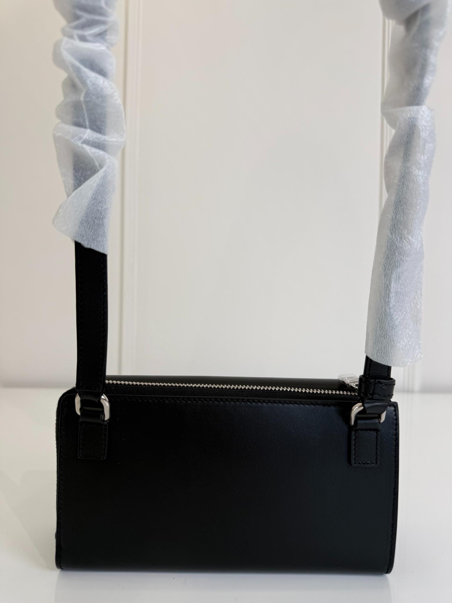 Dolce Gabbana DG Logo Black Leather Crossbody Bag