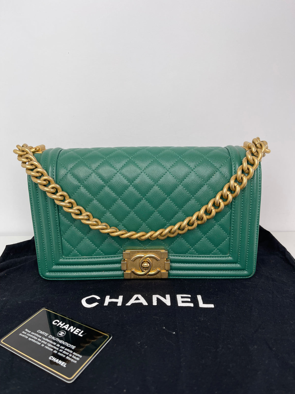 Chanel Green Medium Boy Caviar Leather Antique Gold Hardware