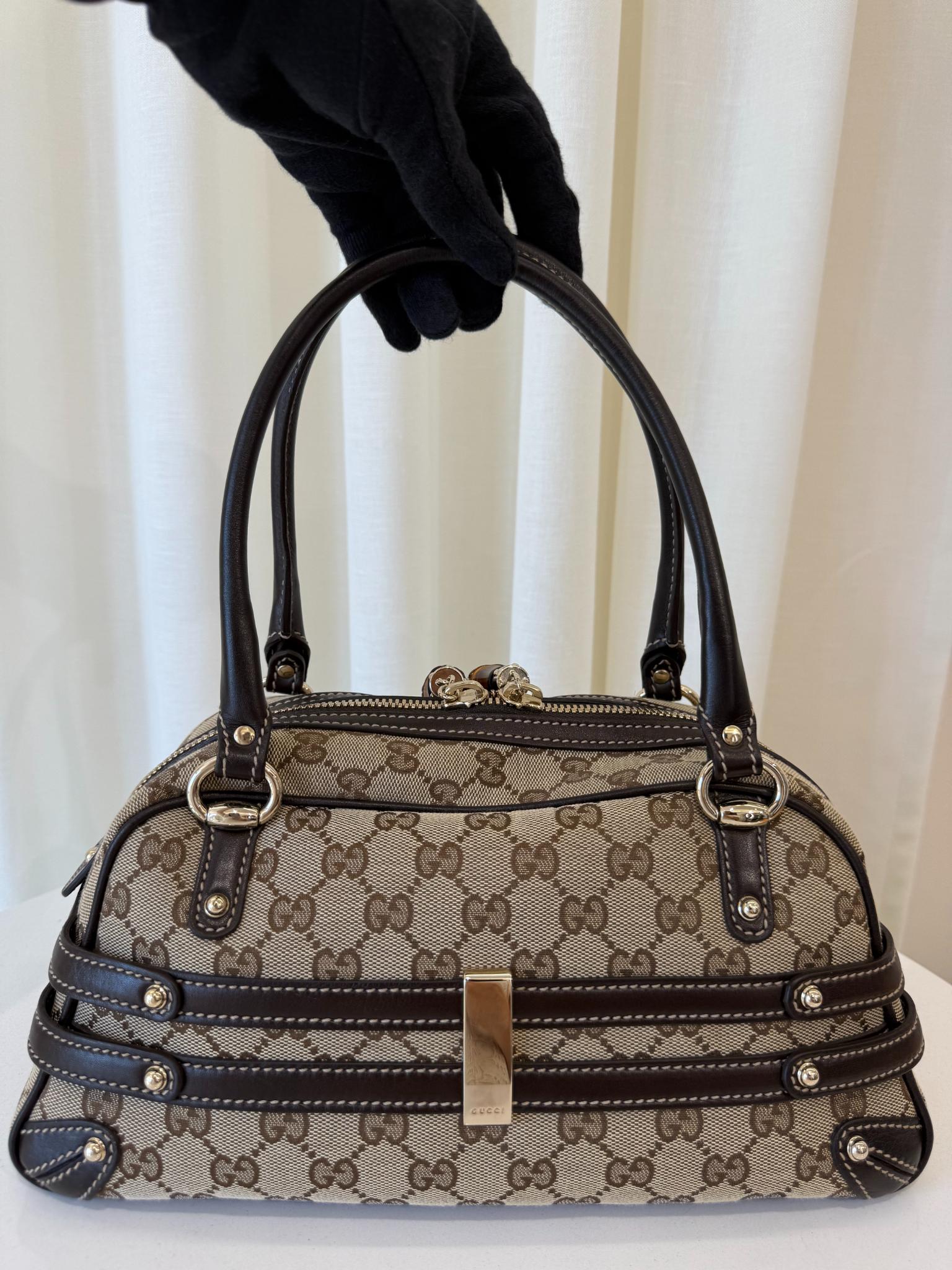 Gucci Beige/Ebony GG Fabric Bamboo Horsebit Medium Wave Boston Bag