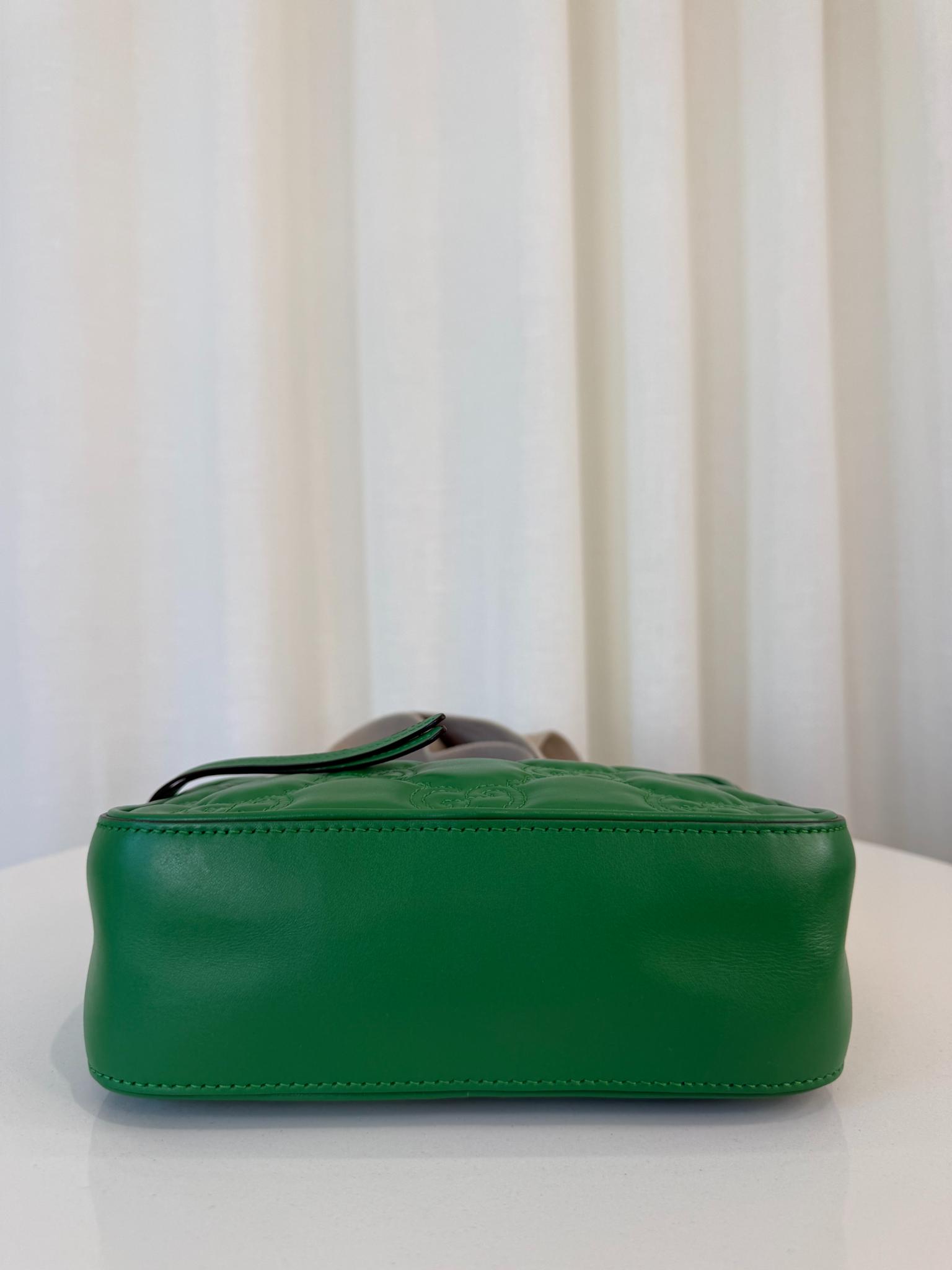 Gucci Green Embossed Leather Zip Crossbody Camera Bag