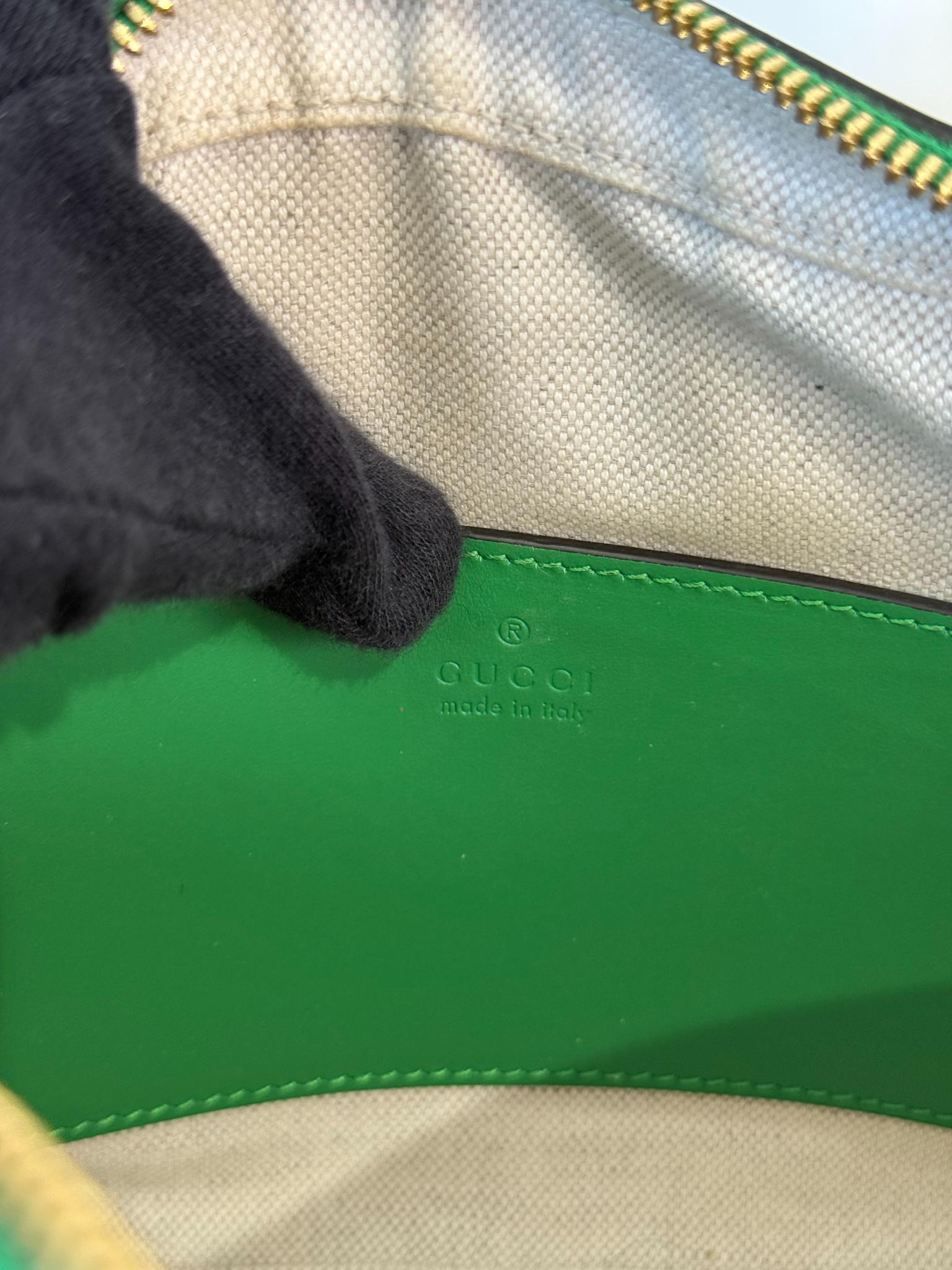 Gucci Green Embossed Leather Zip Crossbody Camera Bag
