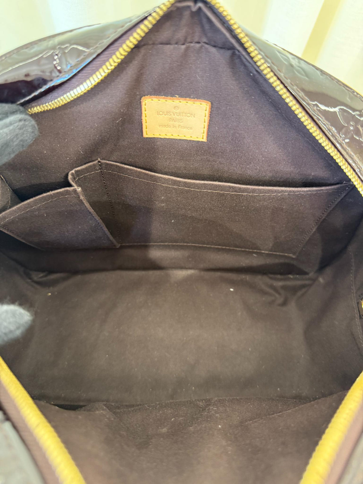 Louis Vuitton Monogram Vernis Summit Drive Amarante