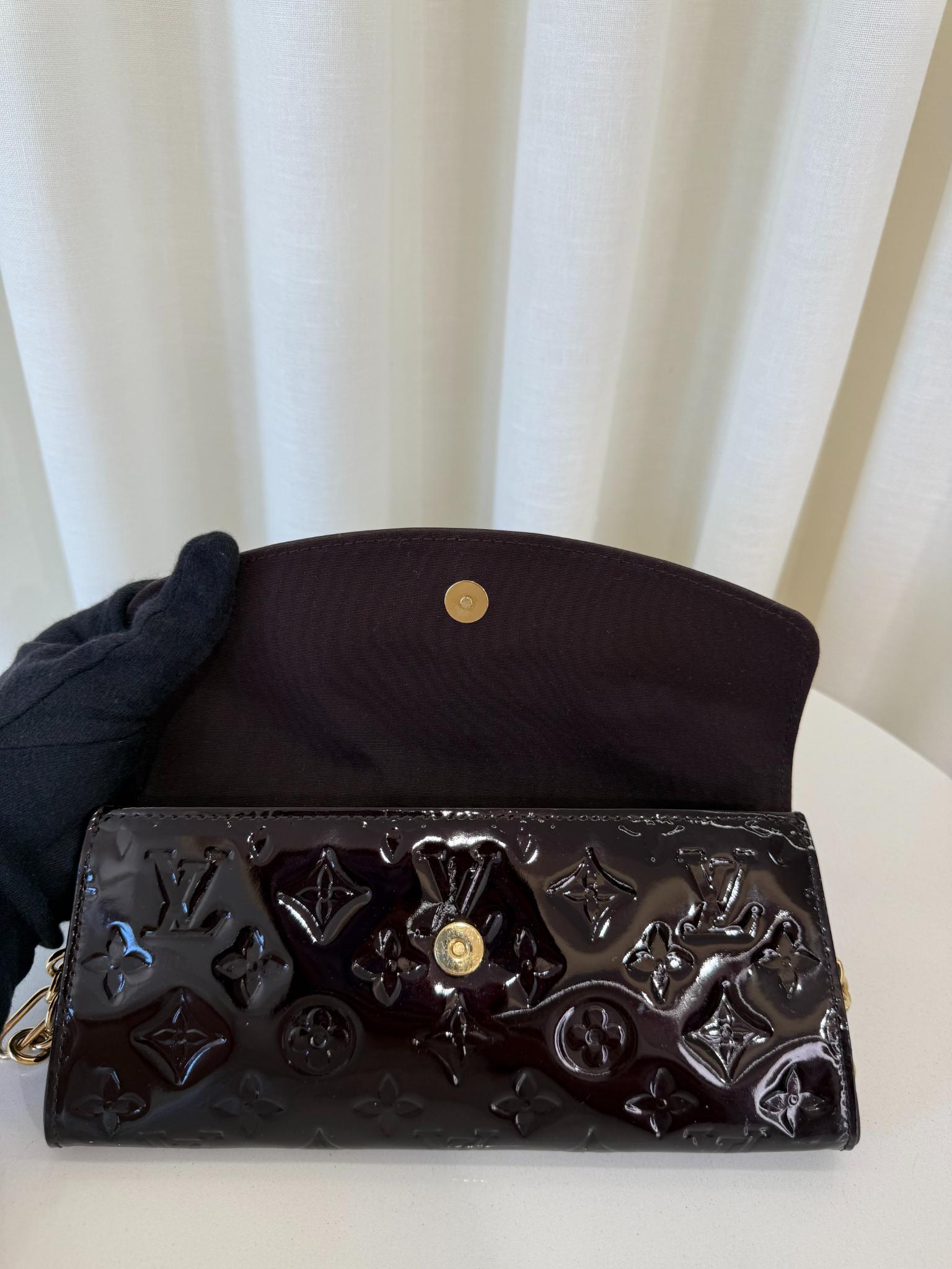 Louis Vuitton Amarante Monogram Vernis Sunset Boulevard Pochette
