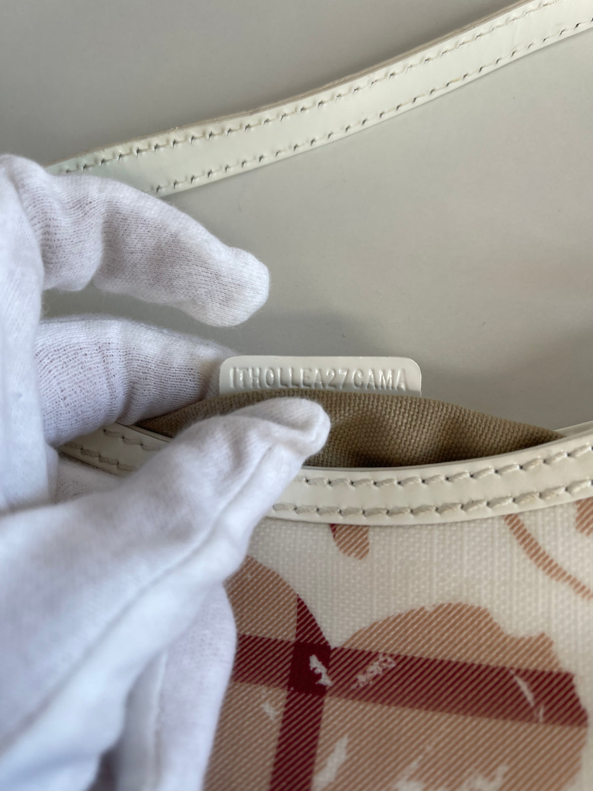 Burberry Painted Hearts Nova Check Bag