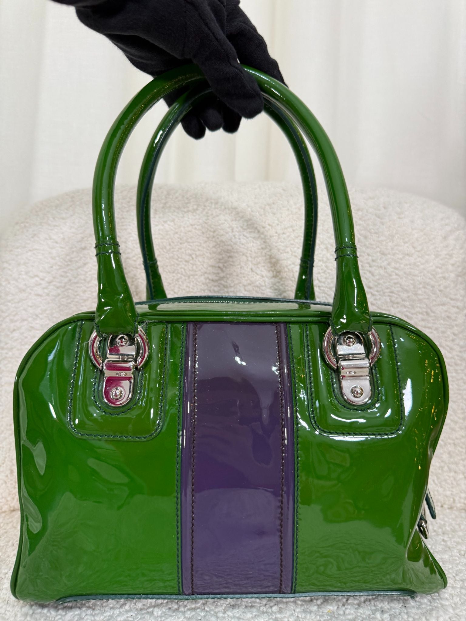 DOLCE&GABBANA パテントレザー トートバッグ ライトグリーン Dolce Gabbana Lily Glam Green Patent Leather Shoulder Bag