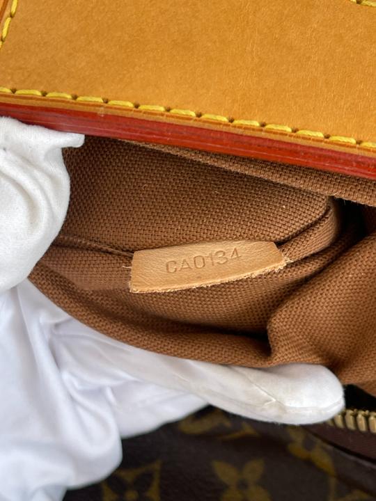 Louis Vuitton Monogram Canvas Sully MM Bag