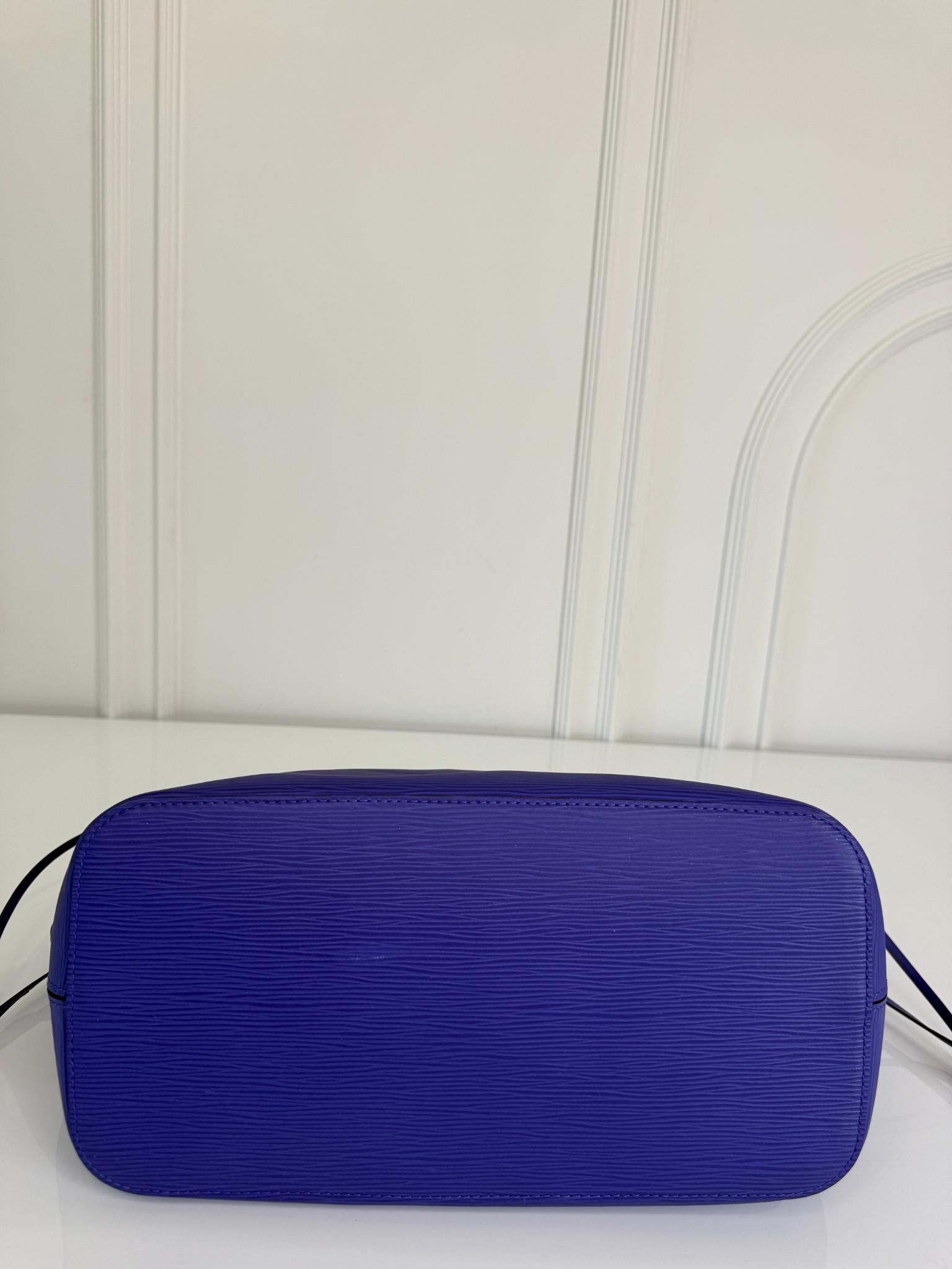 Louis Vuitton Neverfull MM Figue Epi Leather