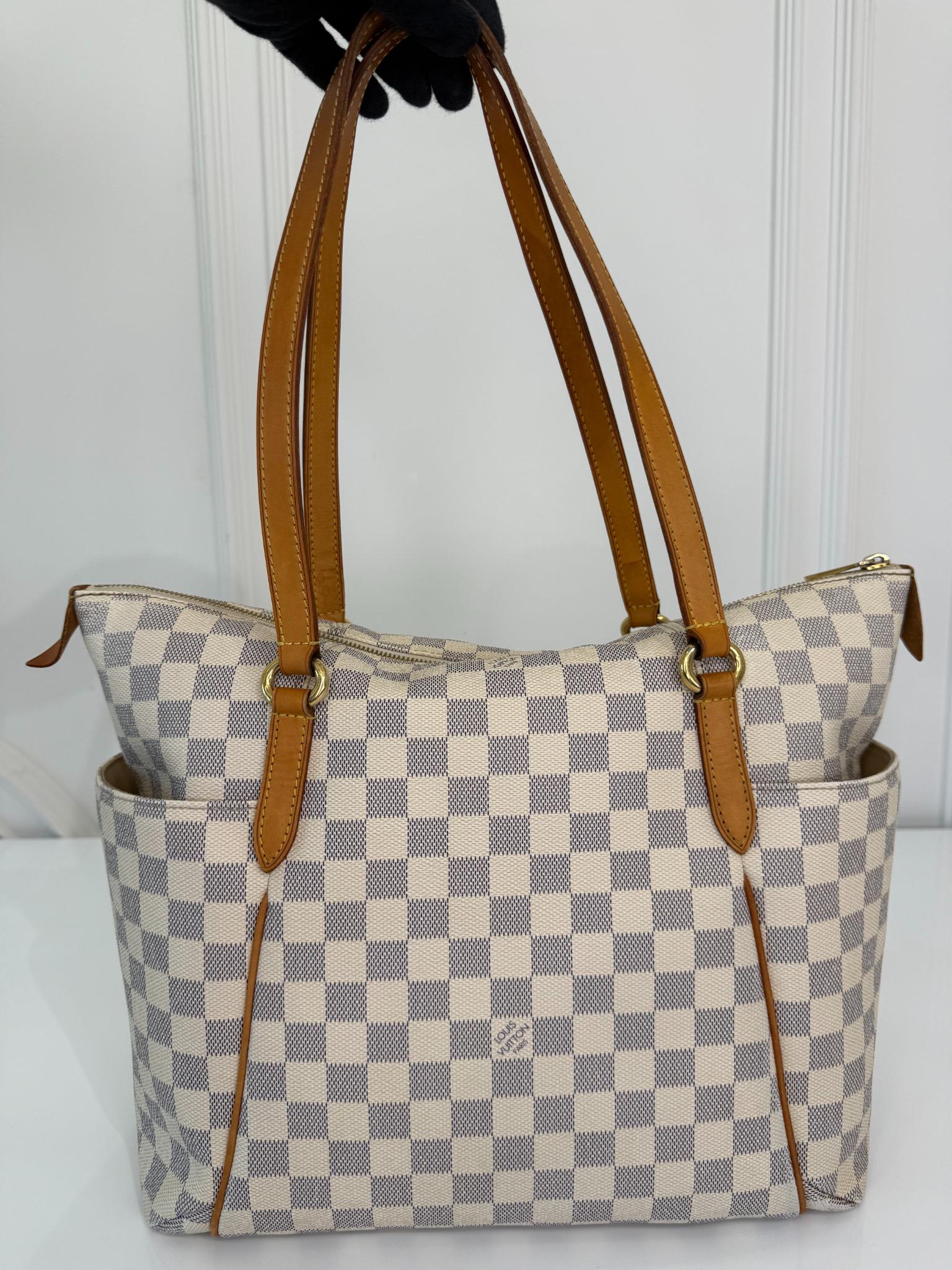 Louis Vuitton Totally MM Damier Azur Canvas