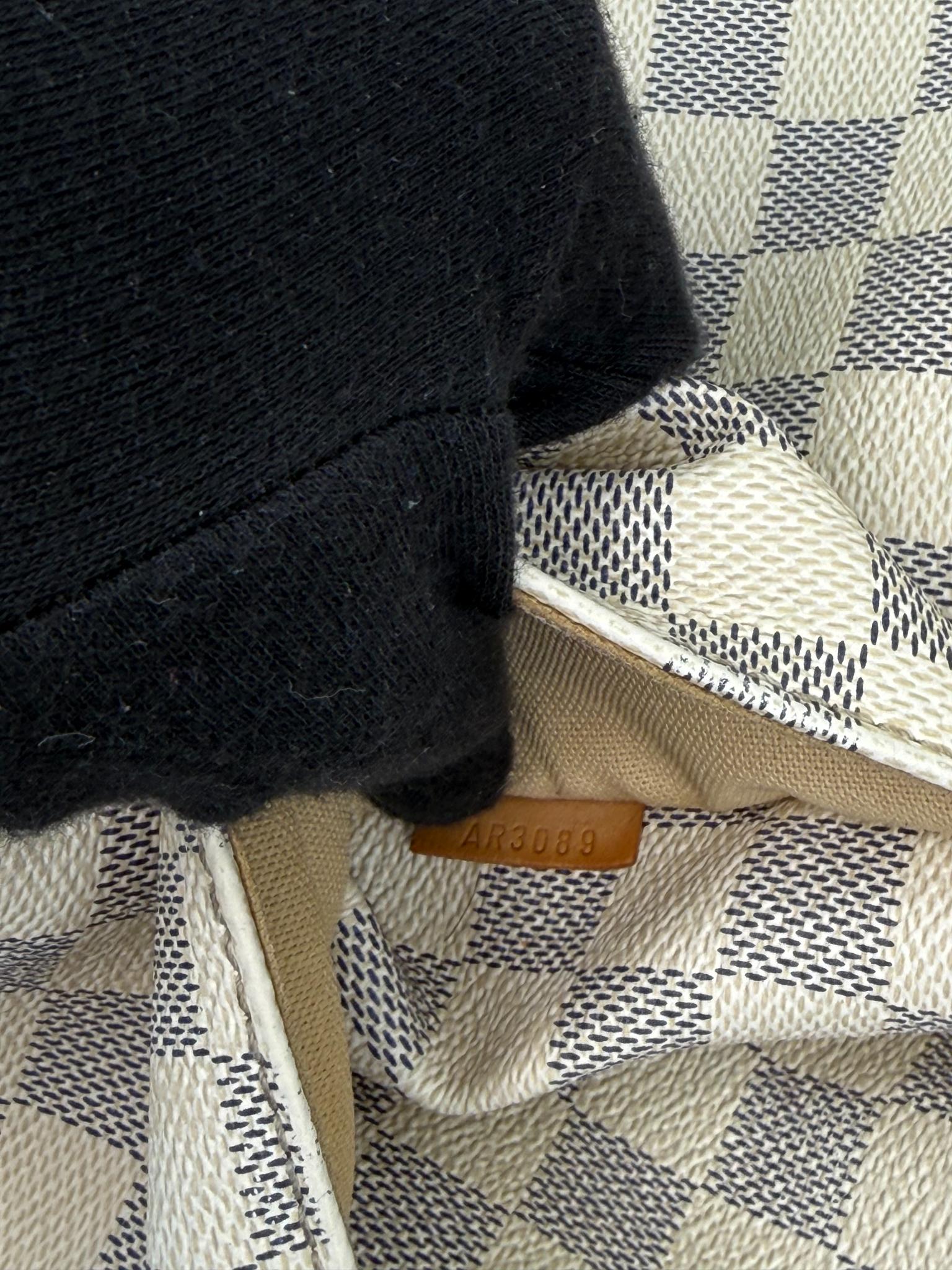 Louis Vuitton Totally MM Damier Azur Canvas