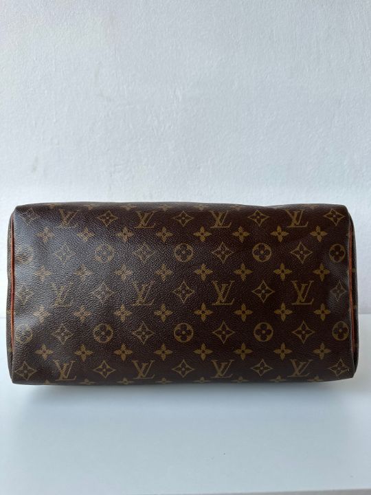Louis Vuitton Monogram Canvas Speedy 35 Bag