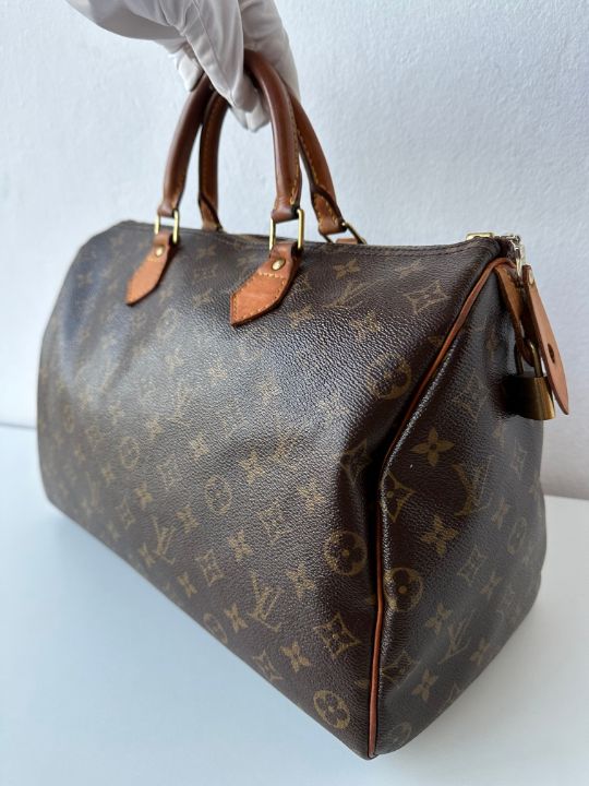 Louis Vuitton Monogram Canvas Speedy 35 Bag
