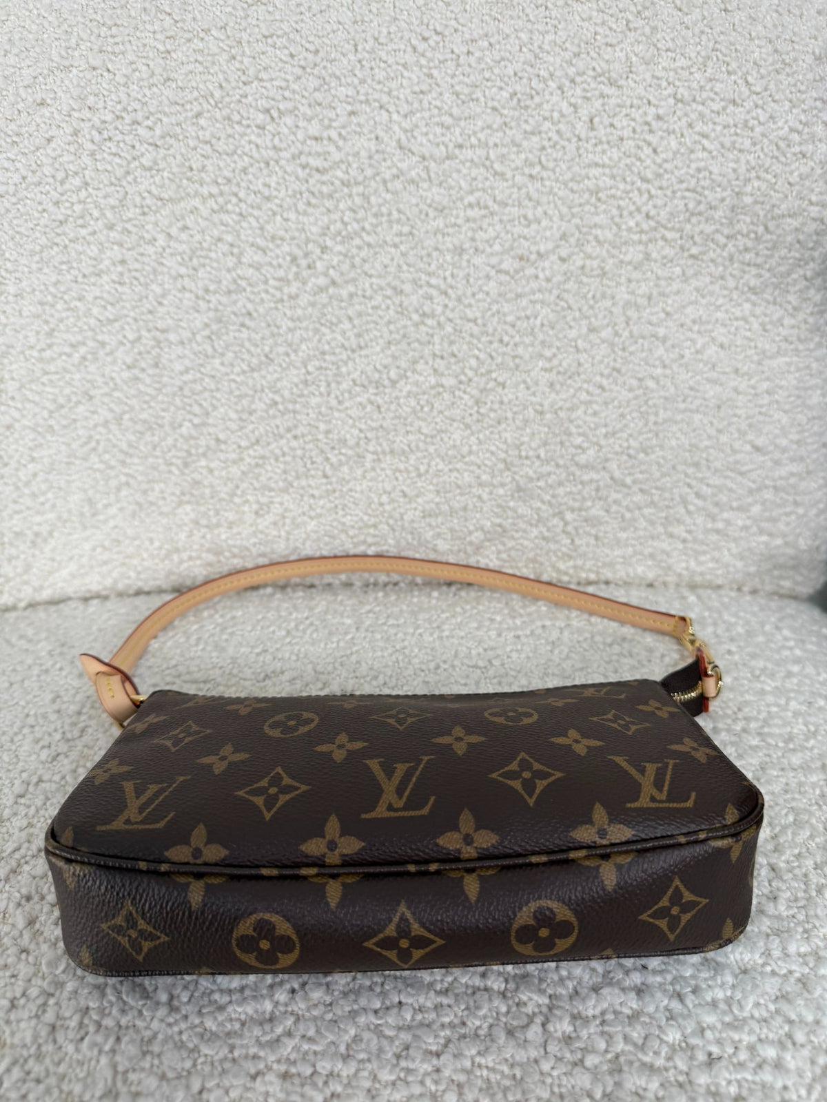 Louis Vuitton Pochette Accessoires Monogram Canvas