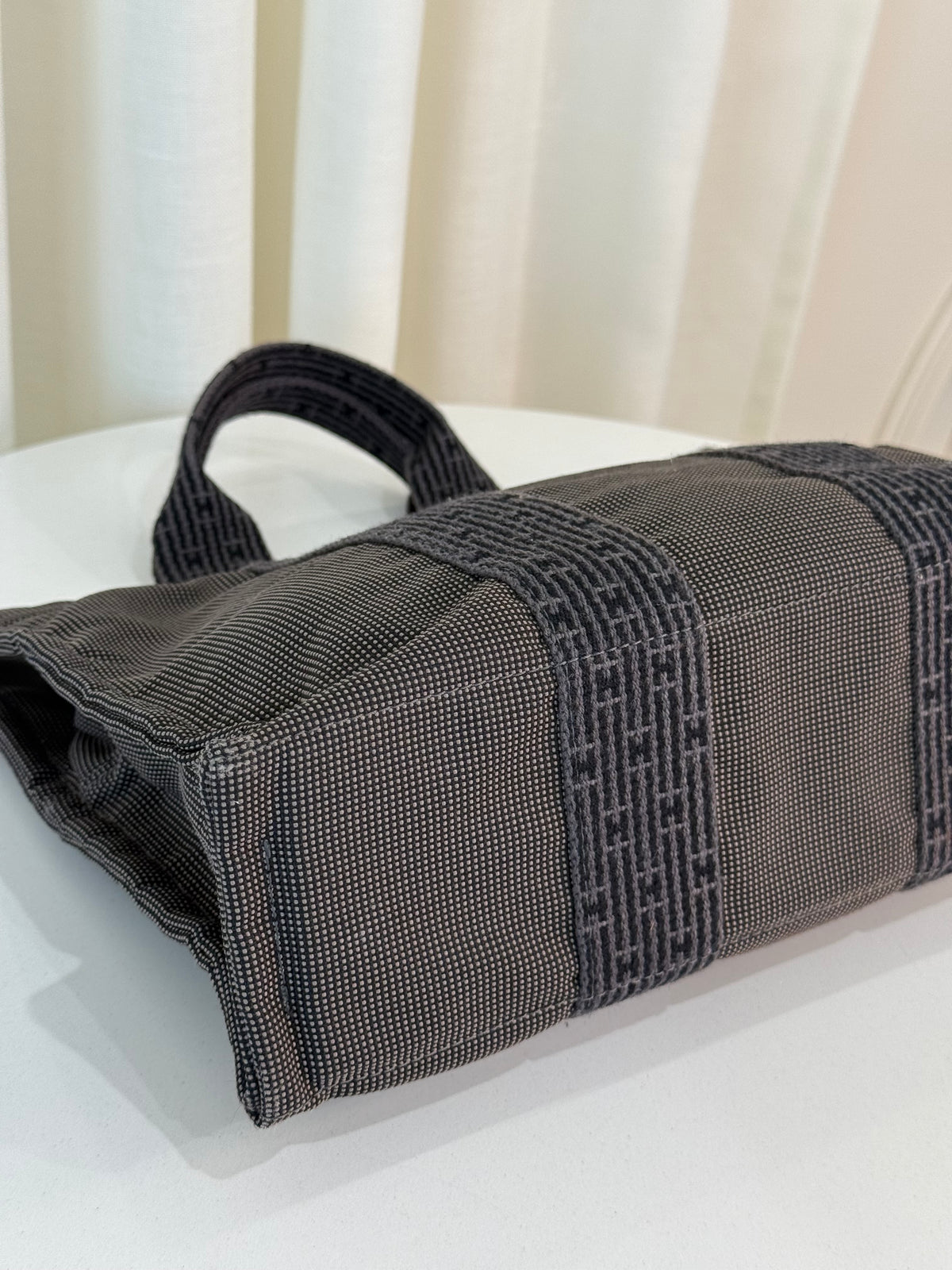 Hermès Black/Grey Canvas Herline PM Tote Bag