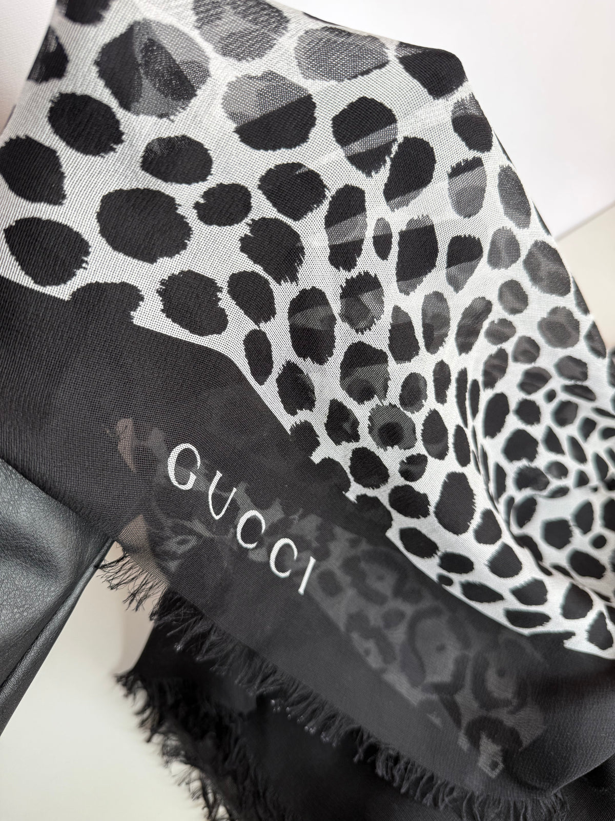 Gucci Black/White Leopard Print Scarf