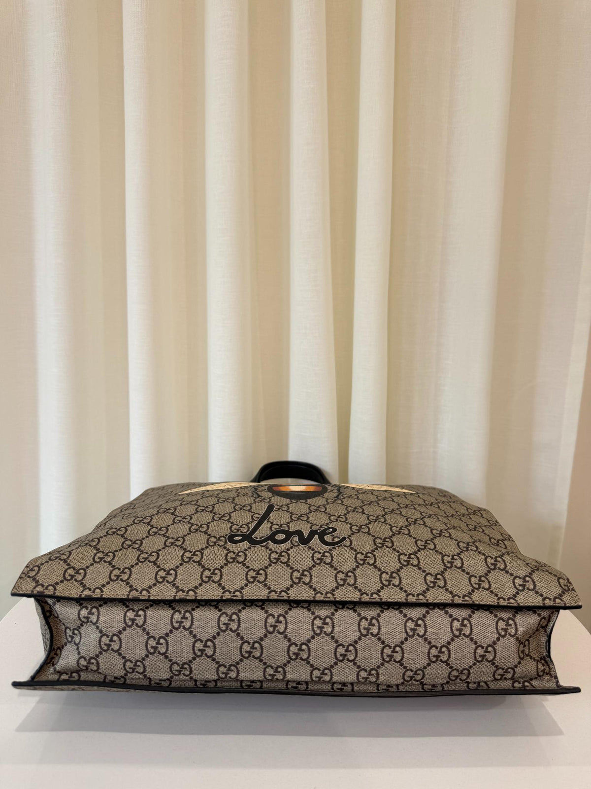 Gucci GG Supreme "Blind for Love" Bee Tote