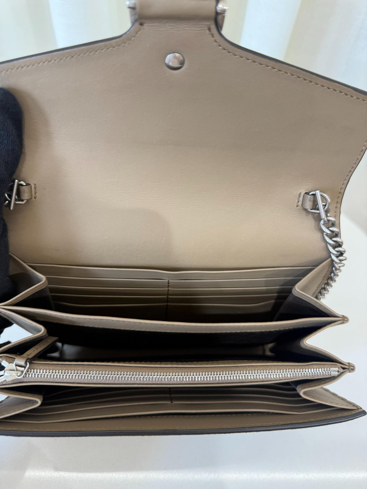 Gucci Dionysus GG Supreme Beige/Ebony Wallet on Chain