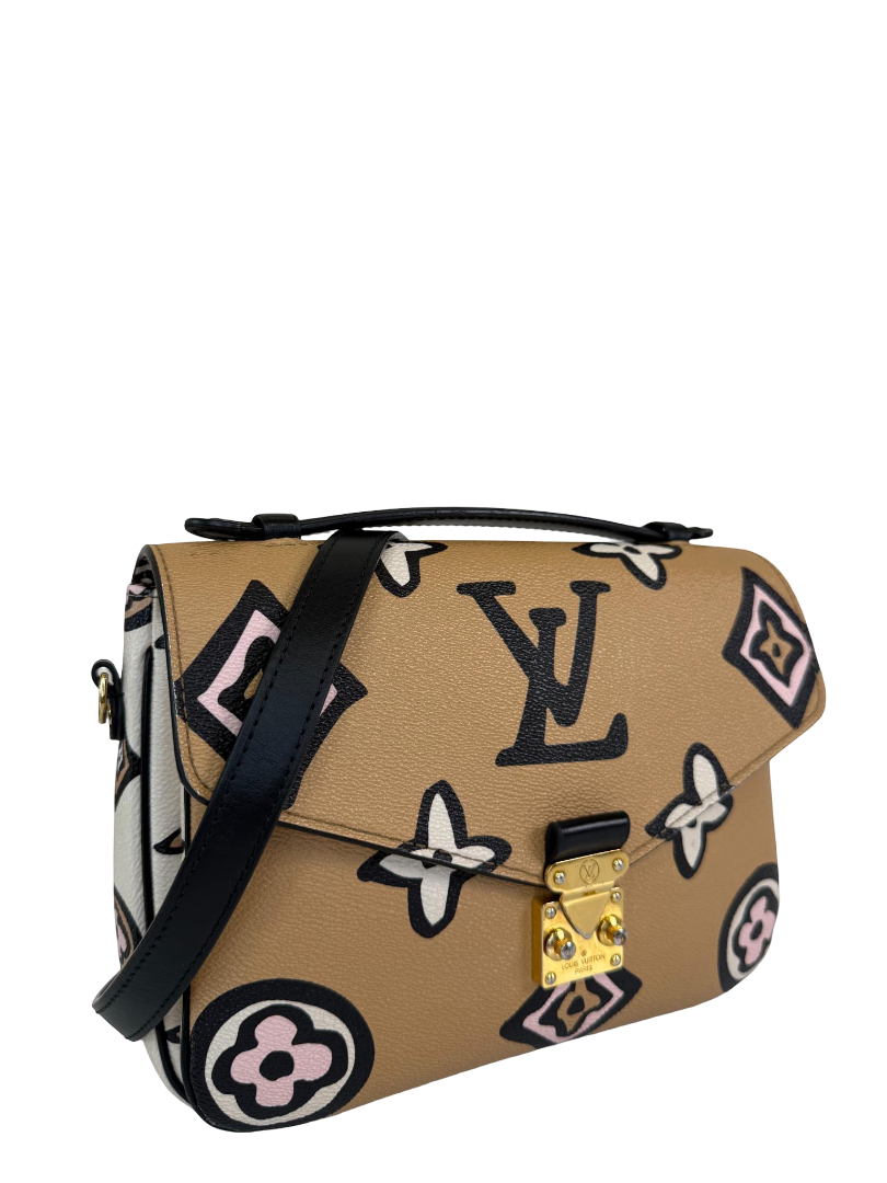 Louis Vuitton Pochette Metis Wild at Heart Arizona Beige