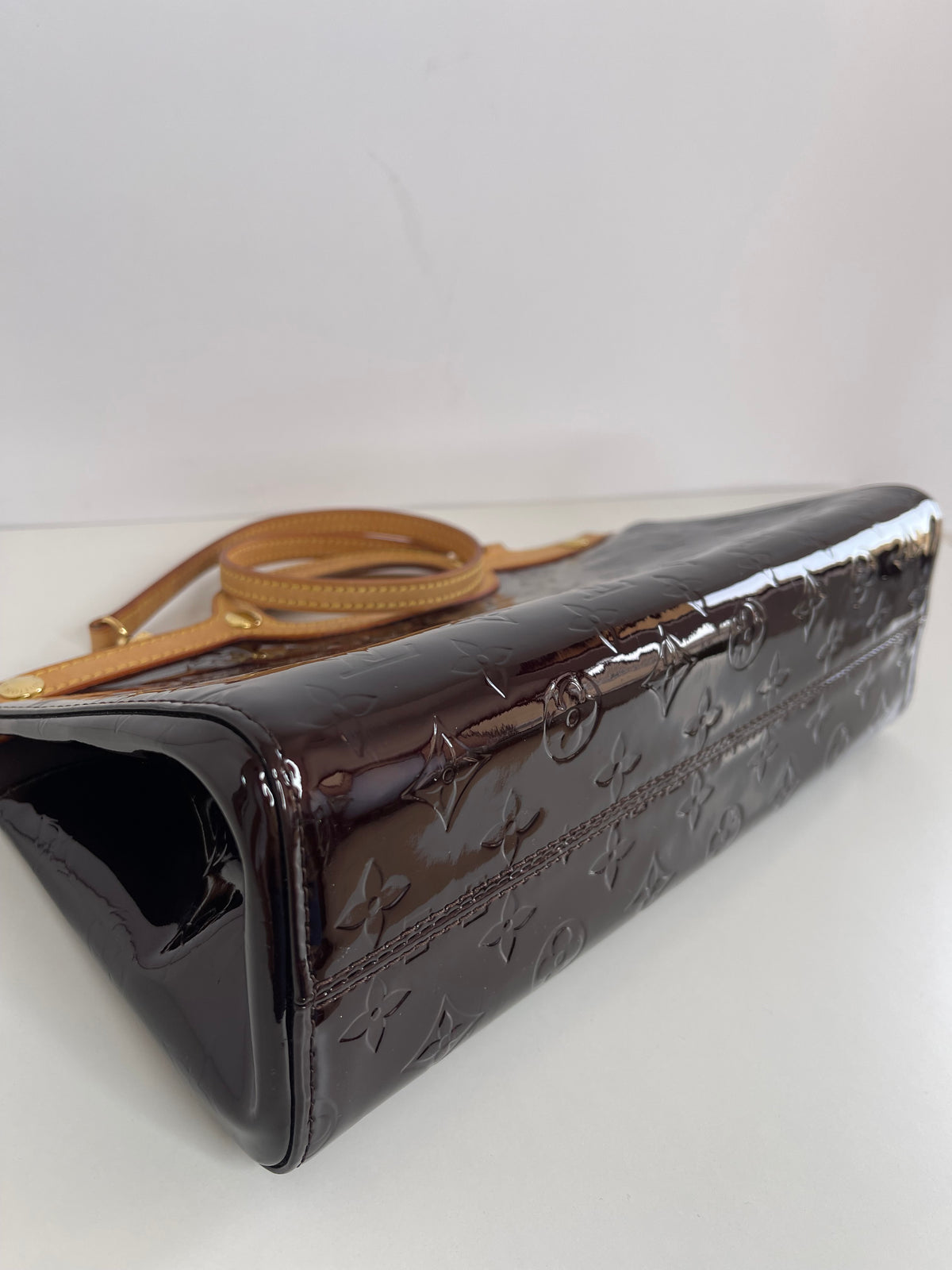 Louis Vuitton Vernis Roxbury Drive Leather Bag