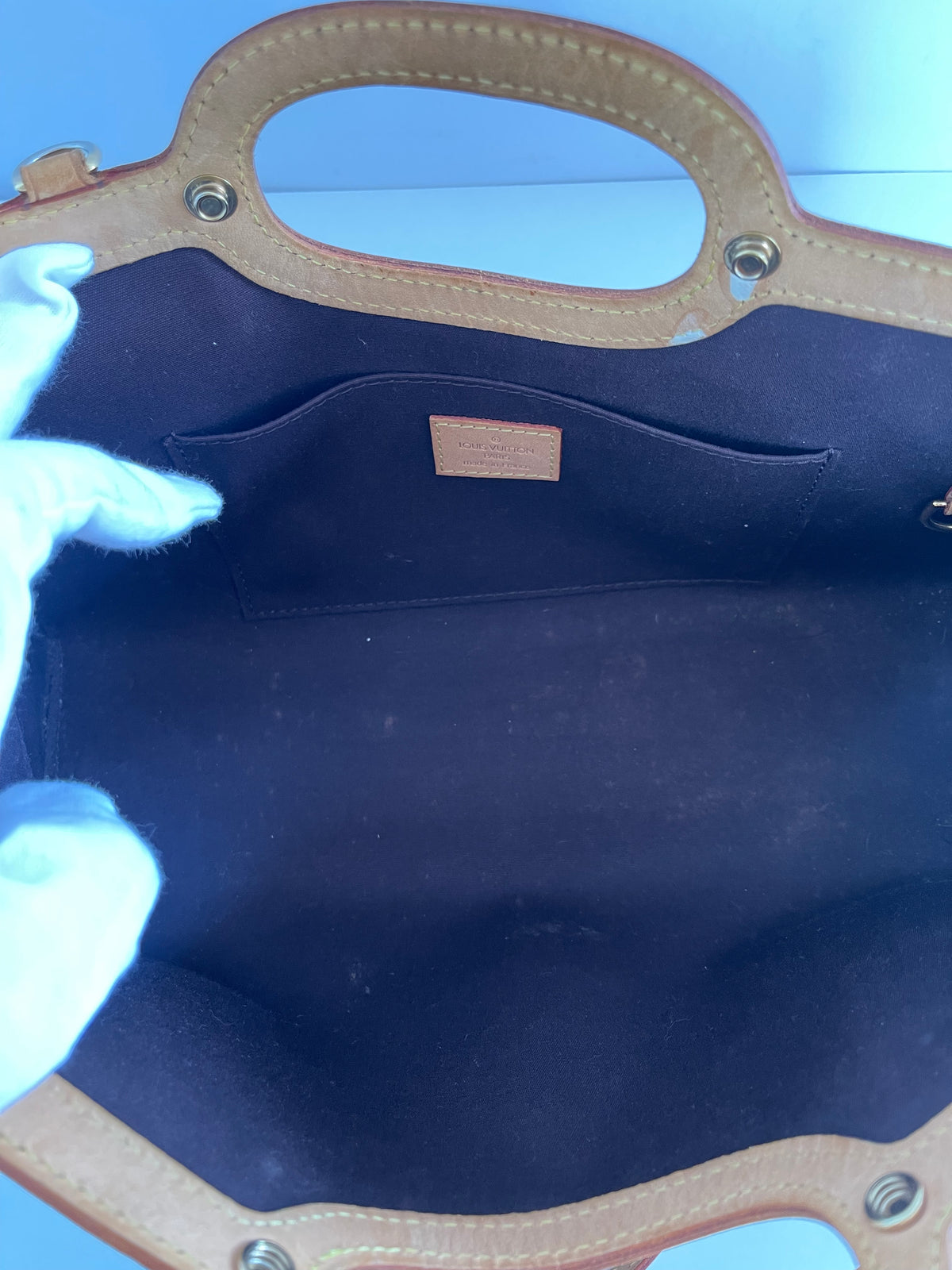 Louis Vuitton Vernis Roxbury Drive Leather Bag