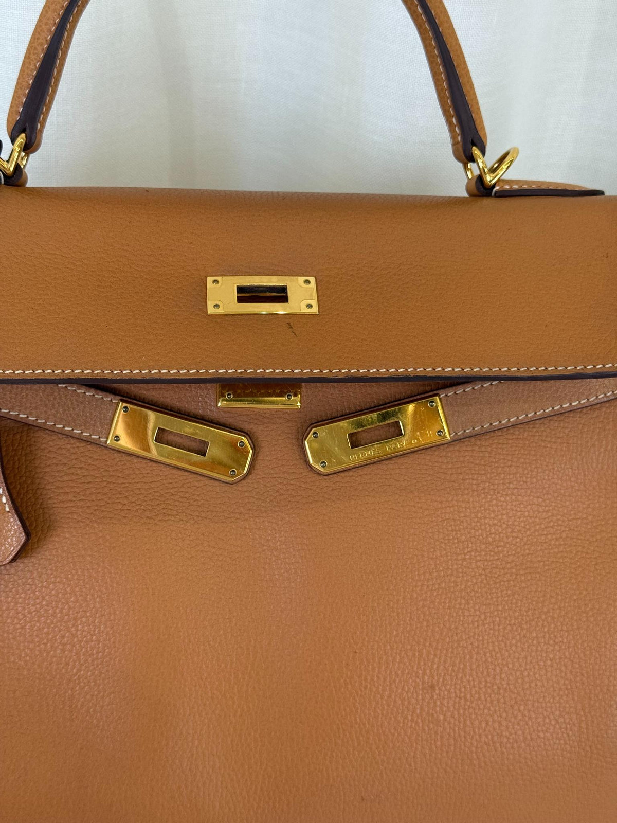 Hermès Kelly 32 Natural Vache Liégée Retourne GHW