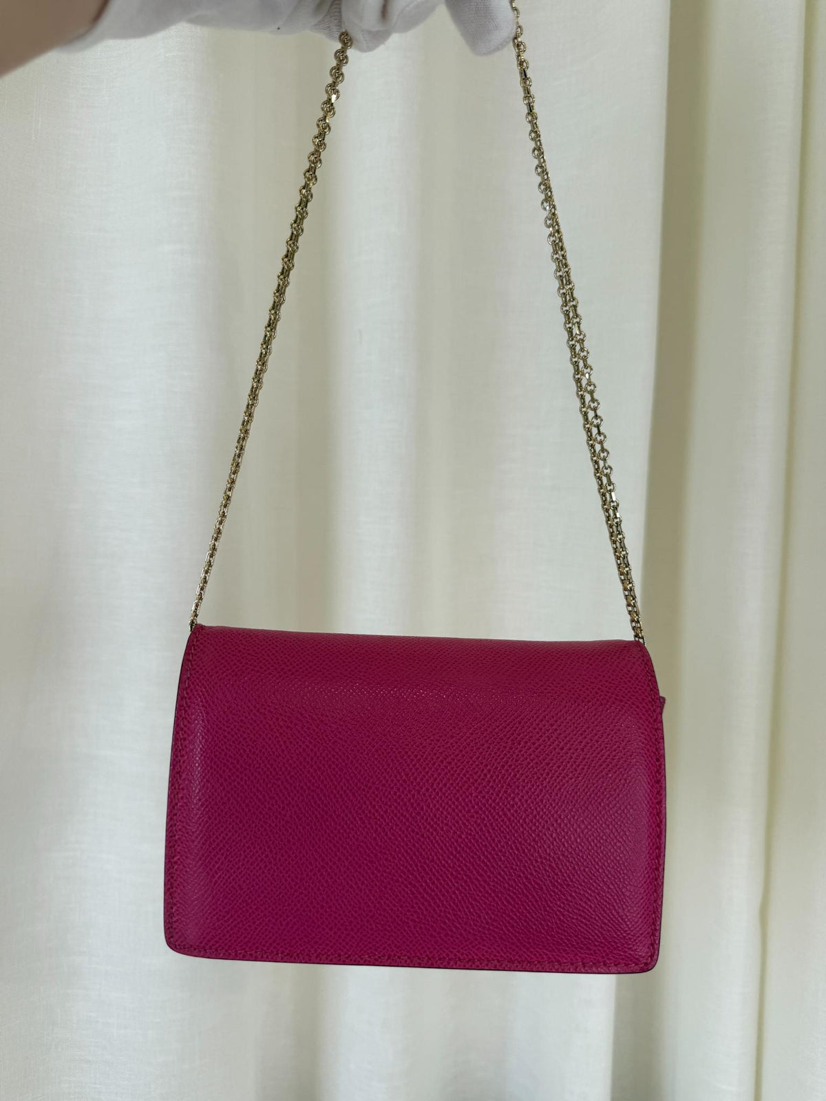 Valentino Zero Fuchsia Leather Wallet On Chain