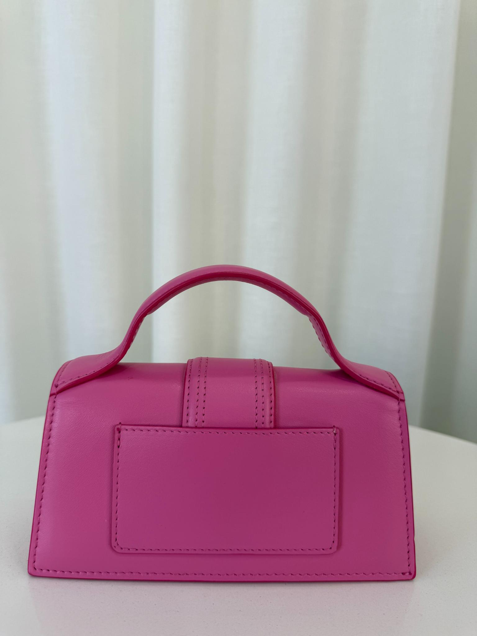 Jacquemus Le Bambino Leather Crossbody Bag In Neon Pink