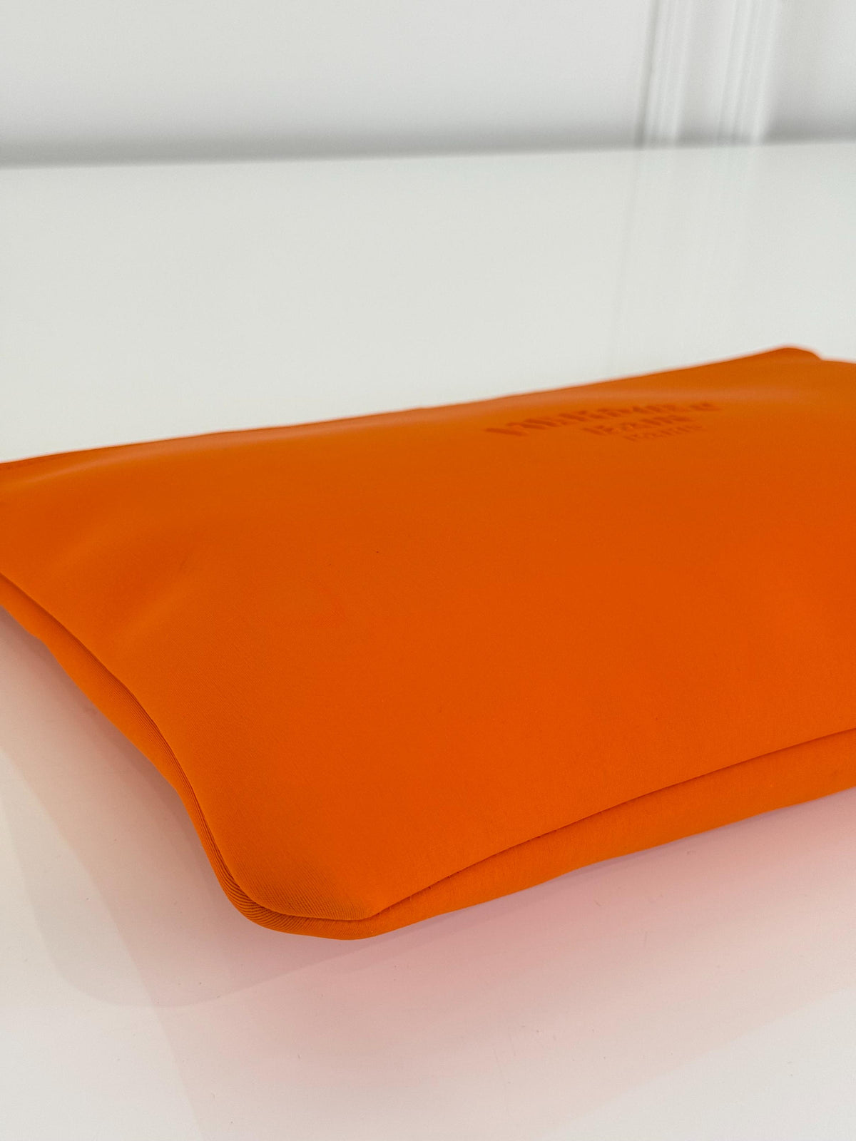Hermès Neobain Medium Orange Flat Case