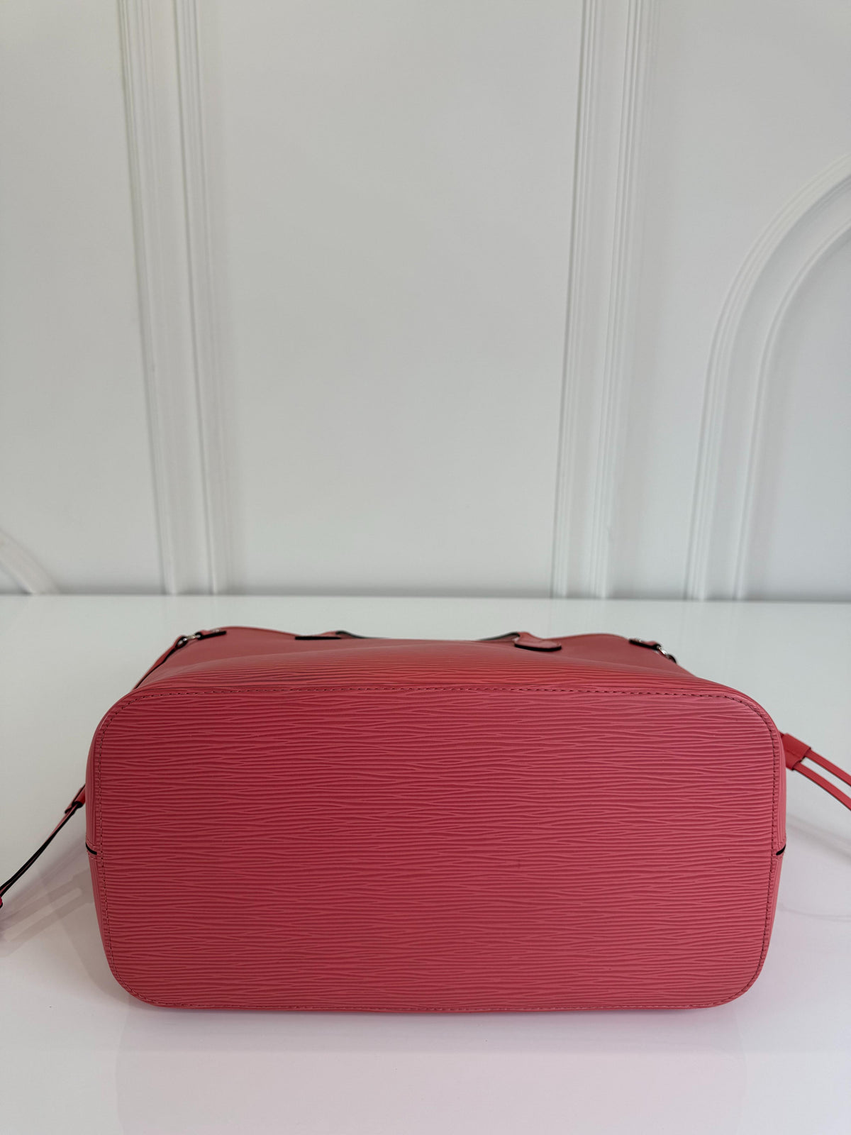 Louis Vuitton Neverfull MM Coral Epi Leather