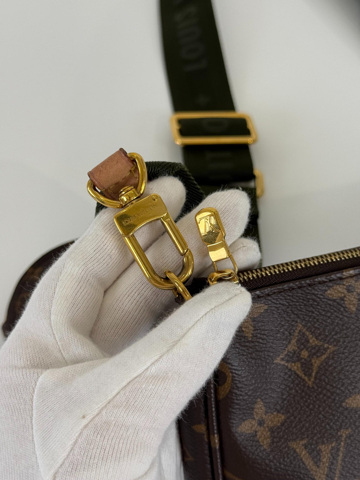 Louis Vuitton Multi Pochette Accessoires Khaki Strap Monogram Canvas
