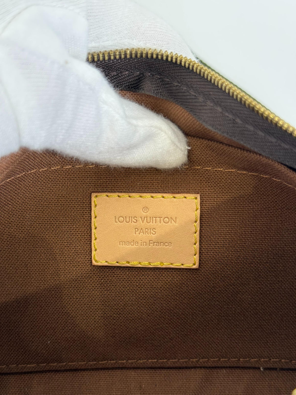 Louis Vuitton Multi Pochette Accessoires Khaki Strap Monogram Canvas