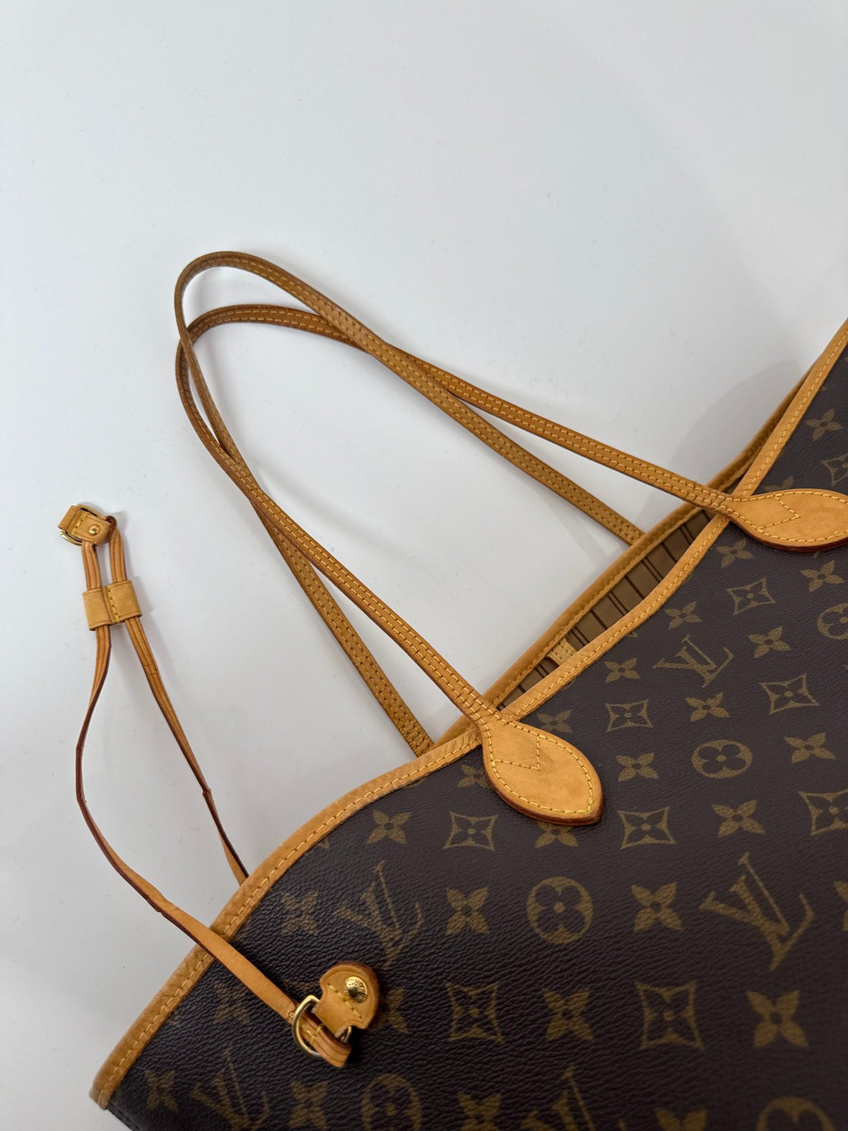 Louis Vuitton Neverfull GM Monogram Canvas Tote Bag