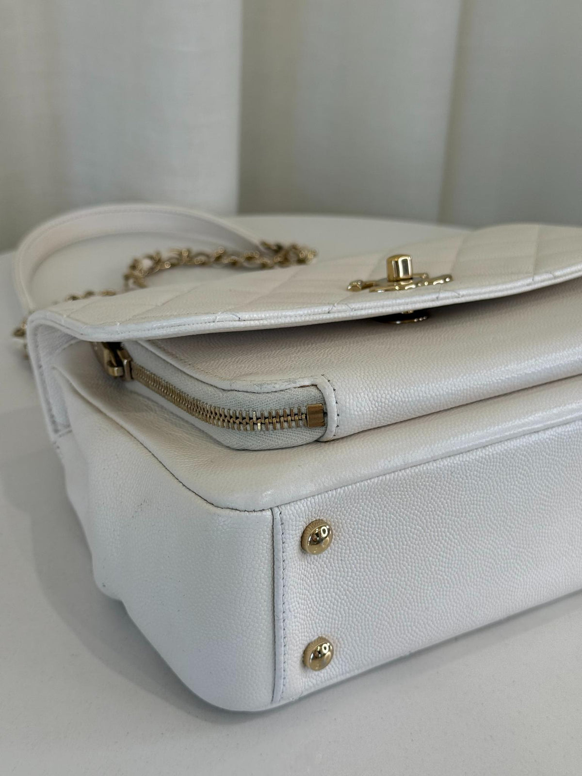 Chanel White Quilted Caviar Medium Business Affinity Flap Bag Pale Gold Hardware