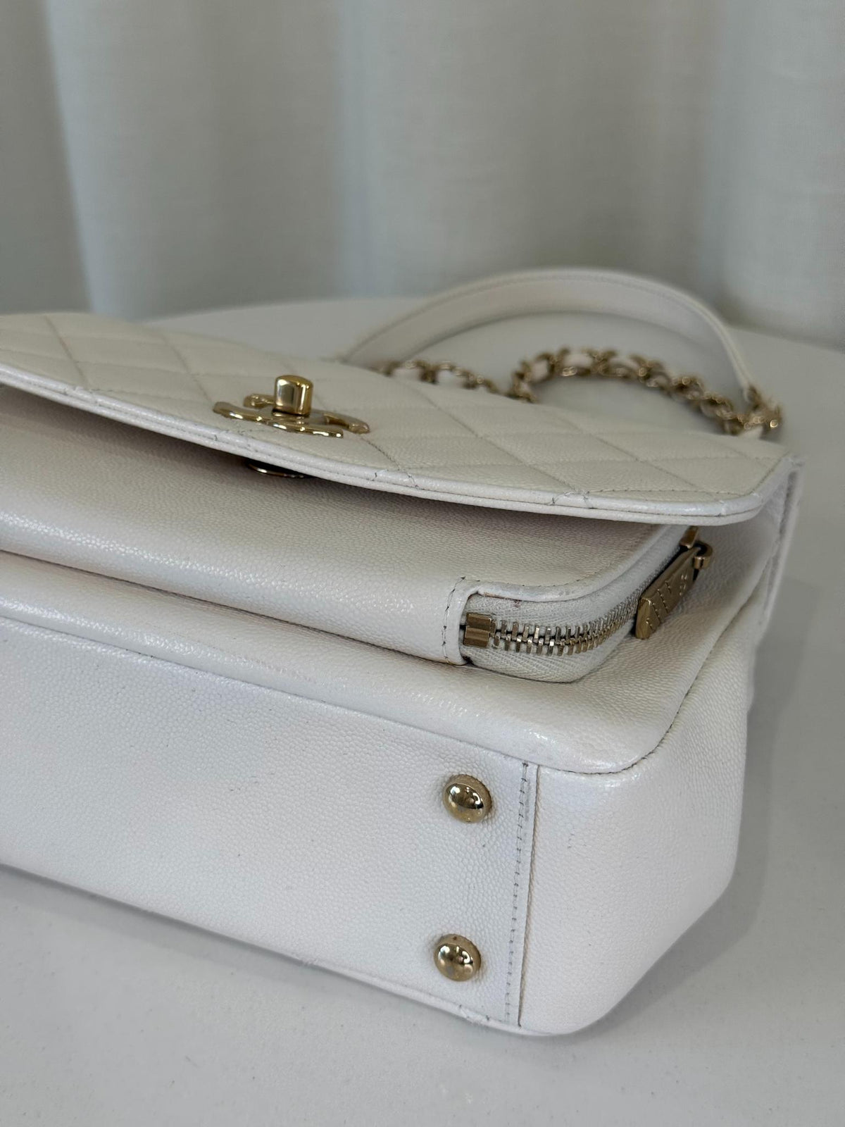 Chanel White Quilted Caviar Medium Business Affinity Flap Bag Pale Gold Hardware