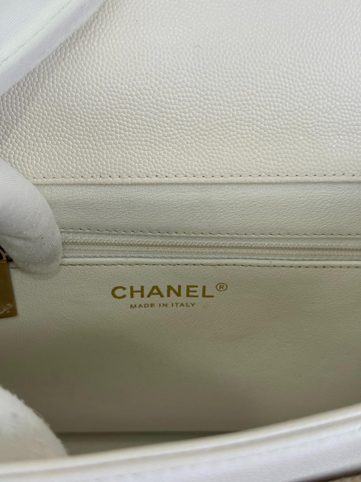 Chanel White Quilted Caviar Medium Business Affinity Flap Bag Pale Gold Hardware