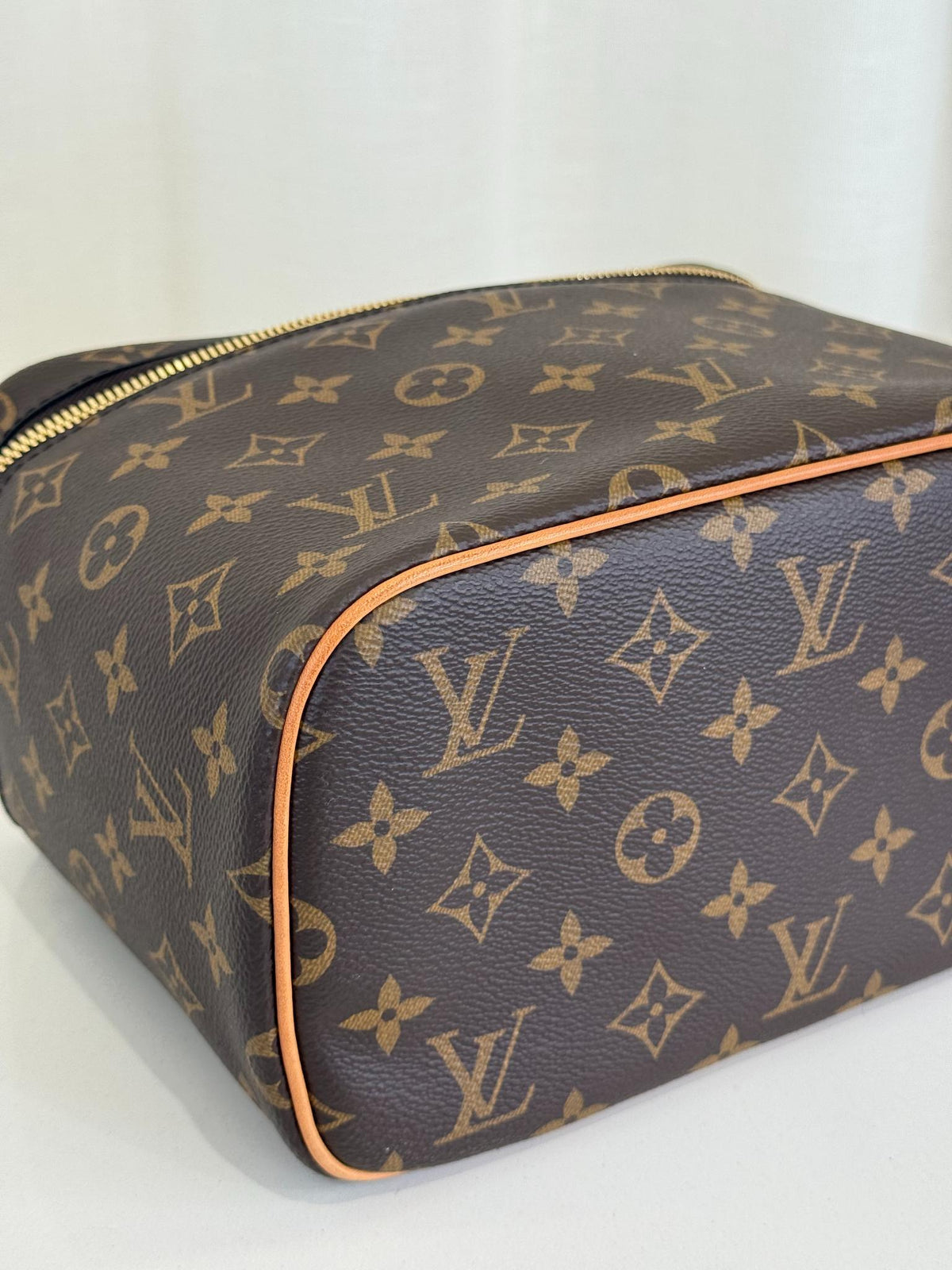 Louis Vuitton Monogram Nice BB Vanity Case