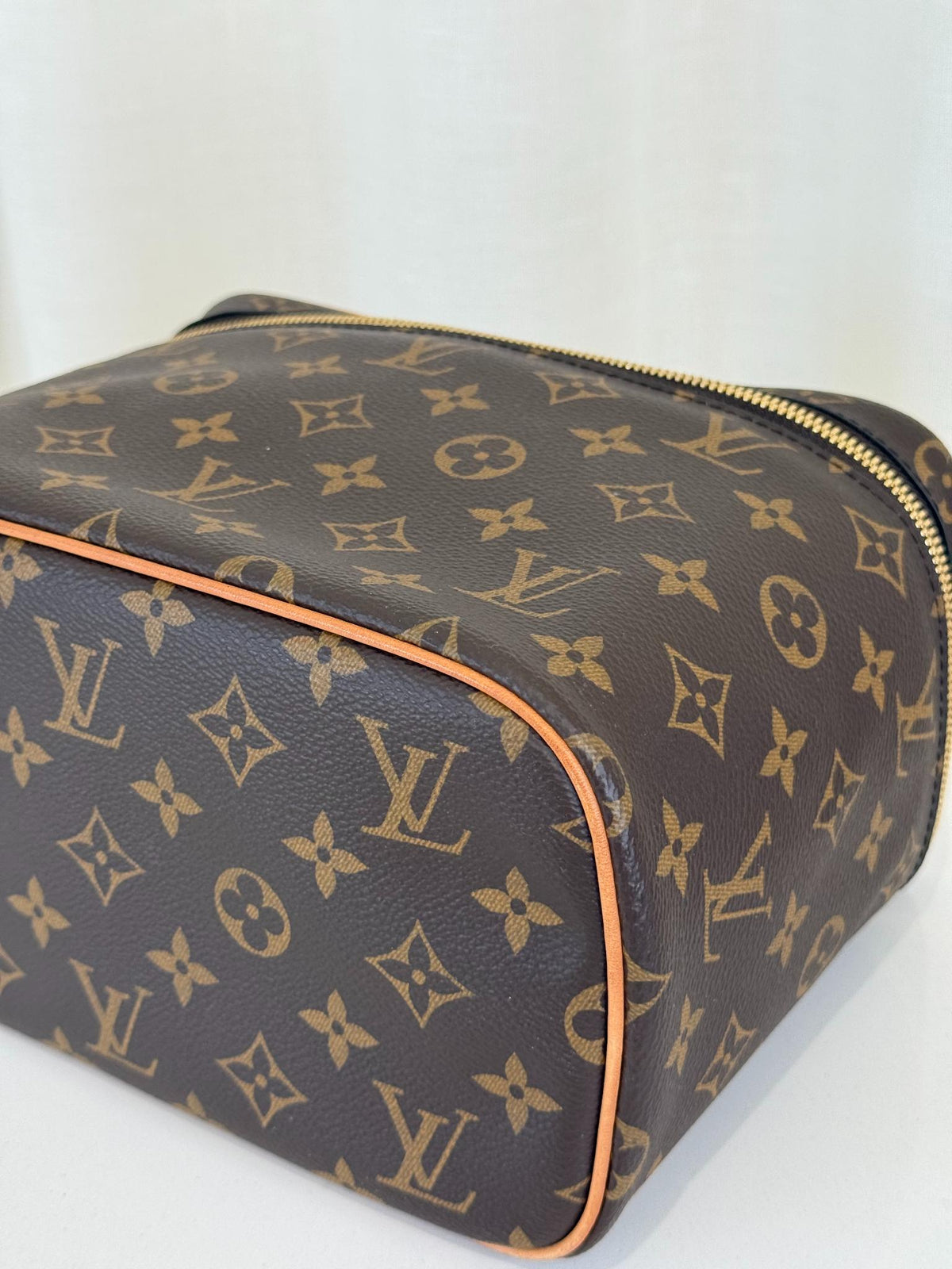 Louis Vuitton Monogram Nice BB Vanity Case
