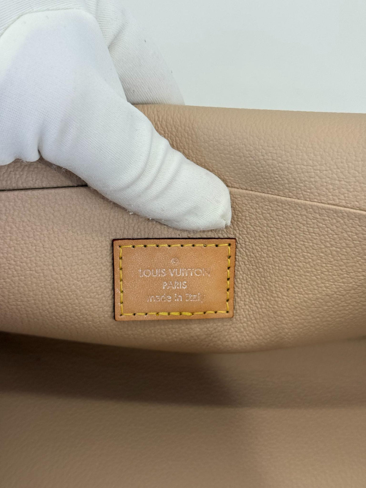 Louis Vuitton Monogram Nice BB Vanity Case