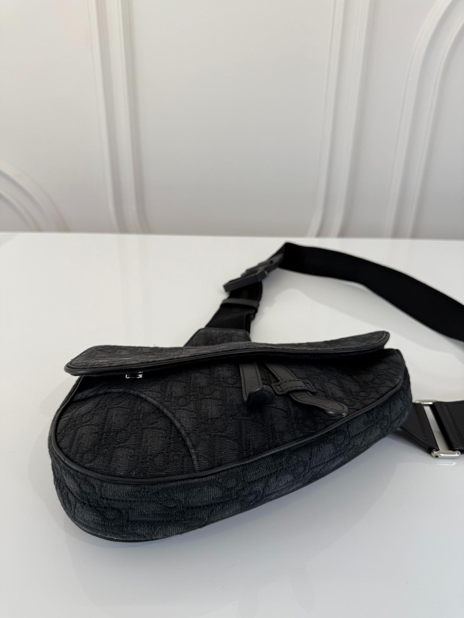 Christian Dior Men’s Black Dior Oblique Jacquard Saddle Bag