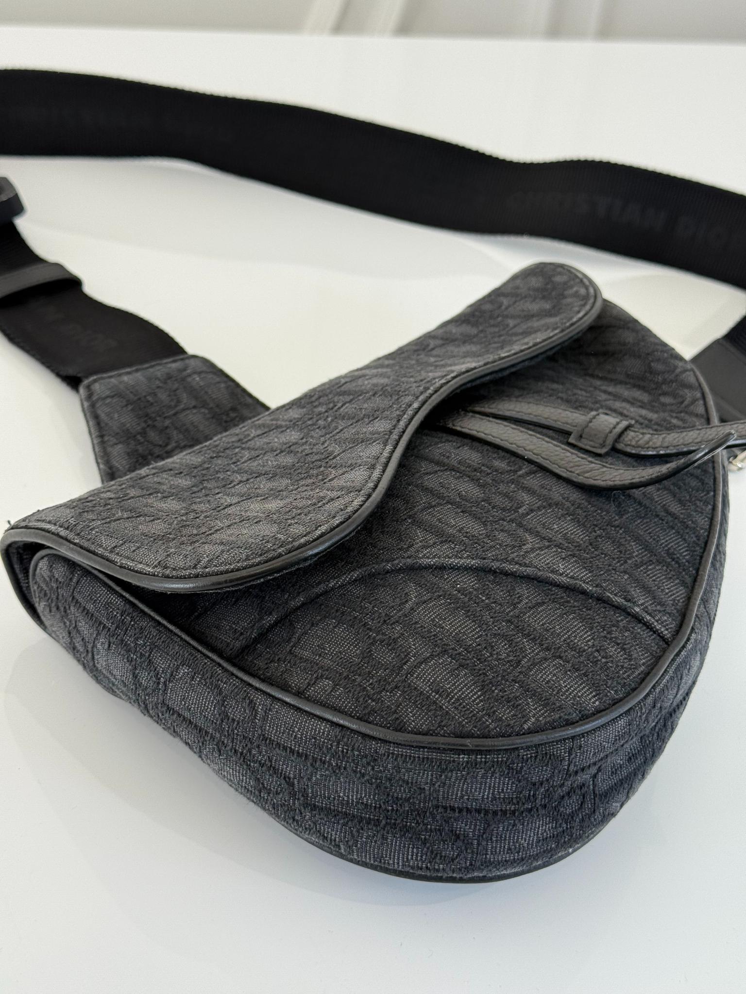 Christian Dior Men’s Black Dior Oblique Jacquard Saddle Bag