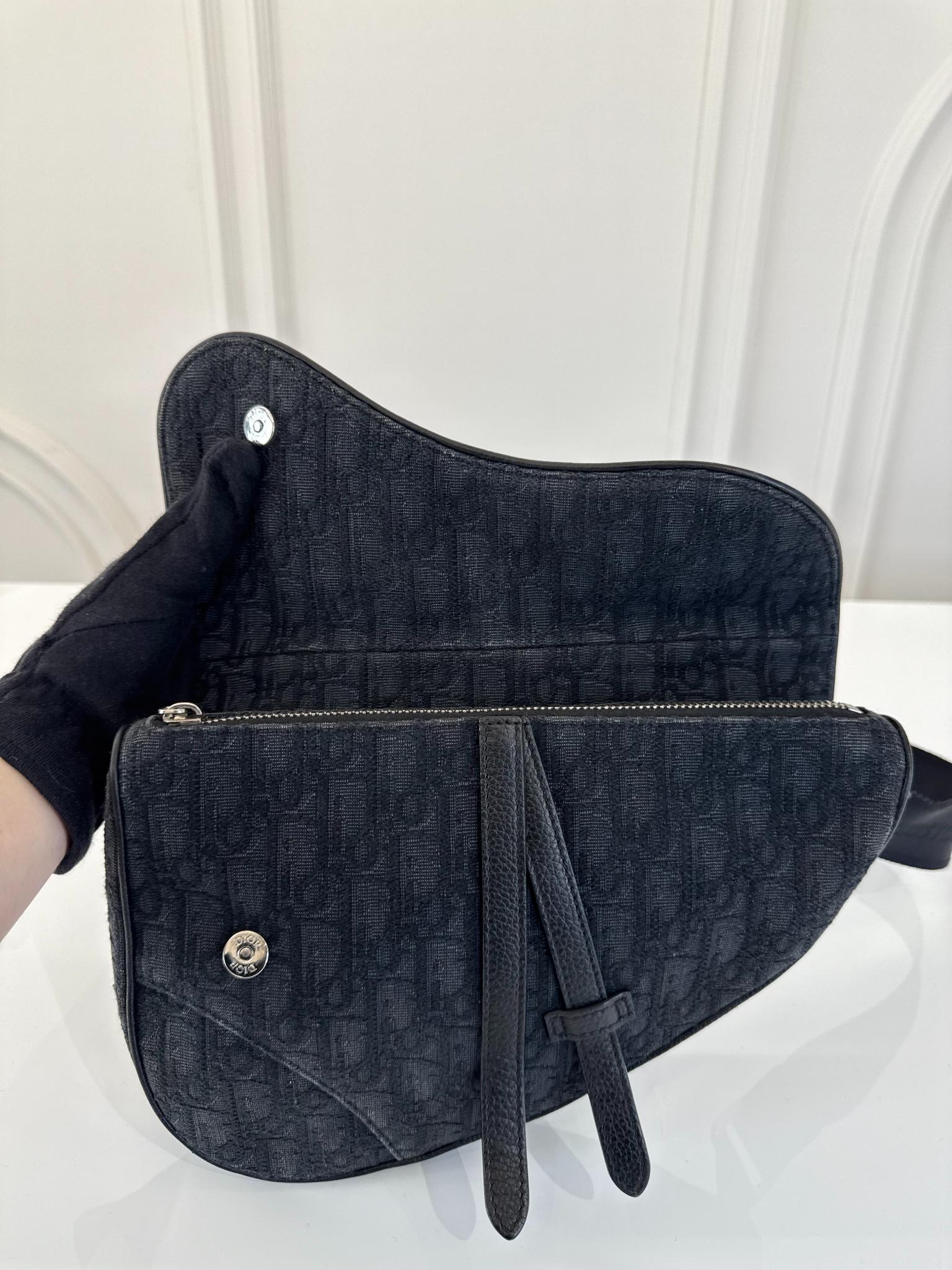 Christian Dior Men’s Black Dior Oblique Jacquard Saddle Bag