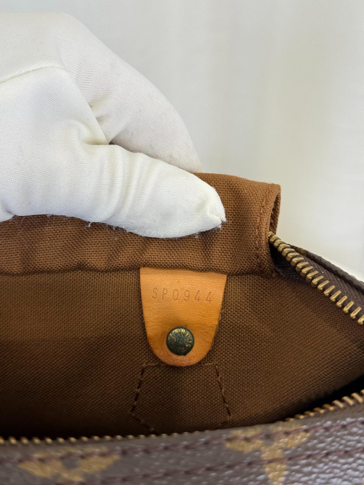 Louis Vuitton Vintage Speedy 30 Monogram Canvas