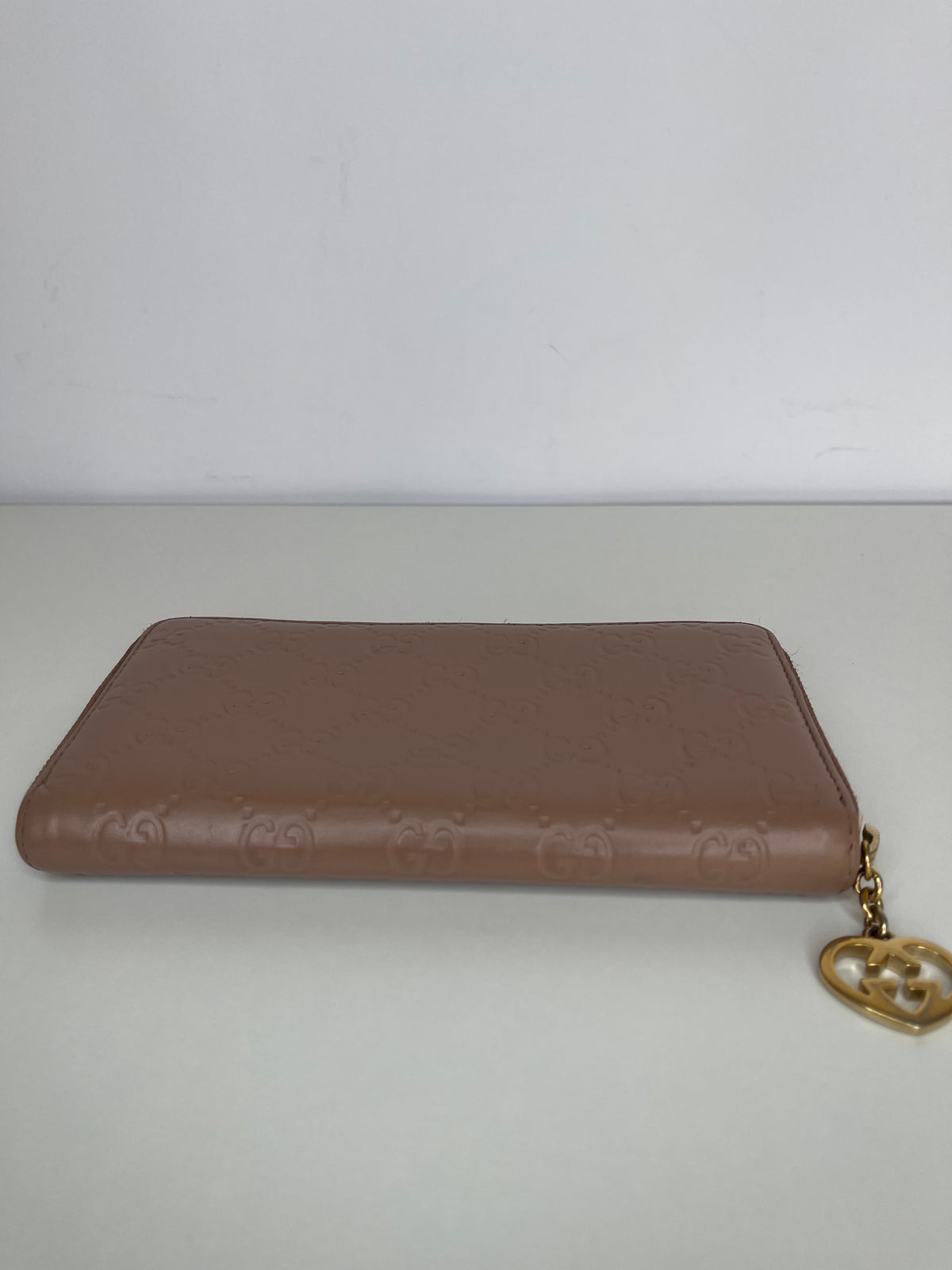 Gucci Guccissima Zip Around Wallet Beige
