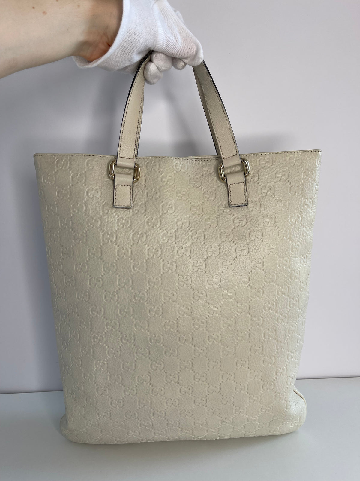 Gucci Guccissima Flat Vertical Tote Off White