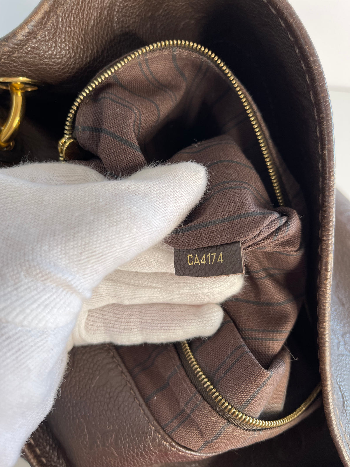 Louis Vuitton Artsy MM Brown Monogram Empreinte Hobo