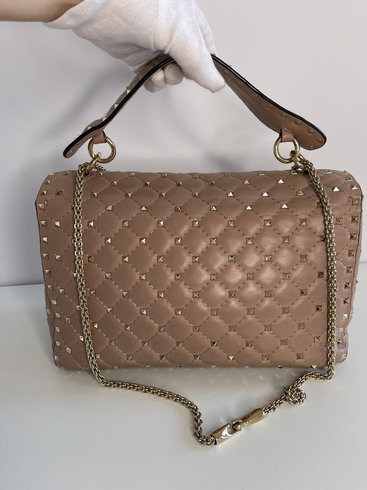 Valentino Garavani Rockstud Spike Large Poudre Shoulder Bag